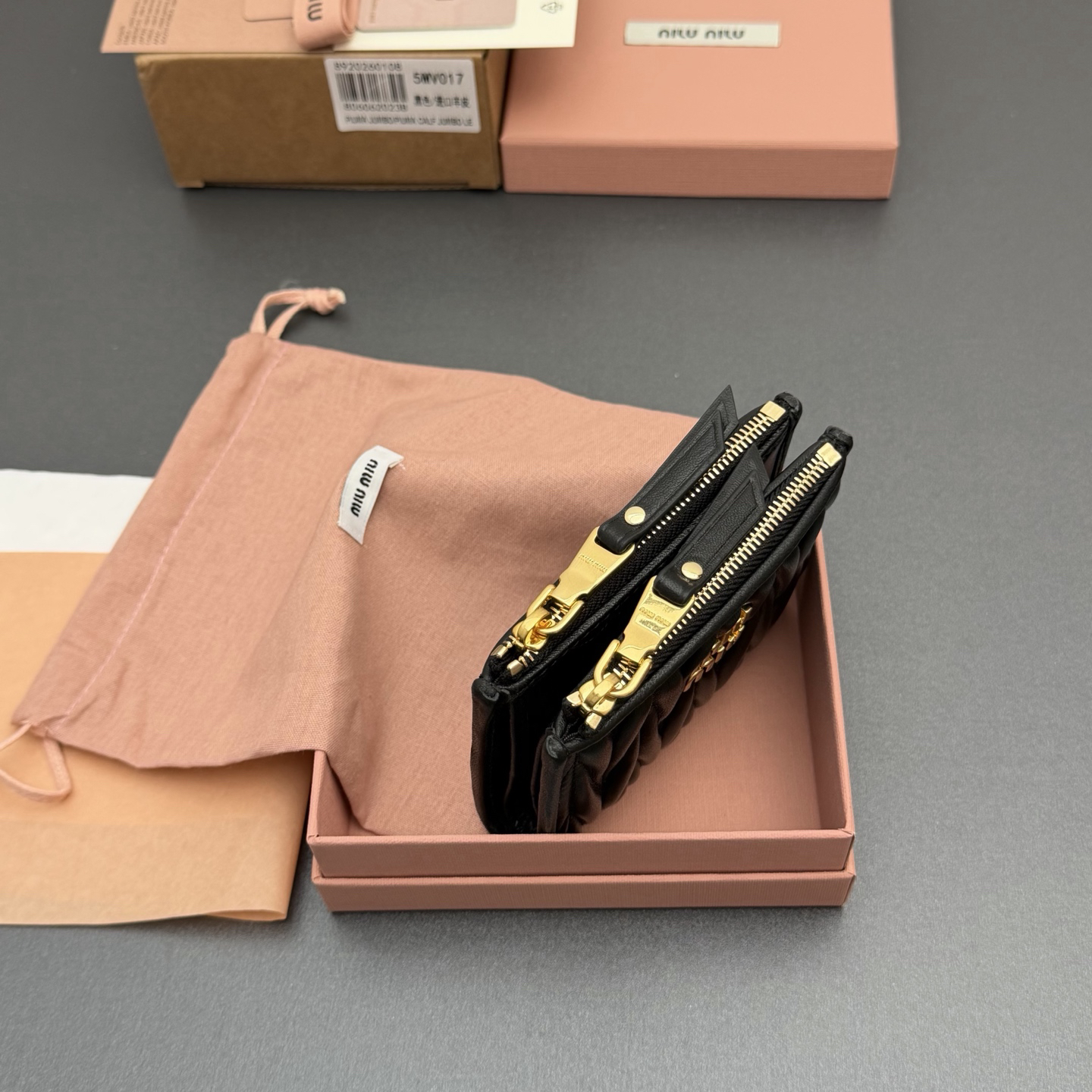 [TOP] Miu Miu  Wallet 11 x 9.2cm - Black