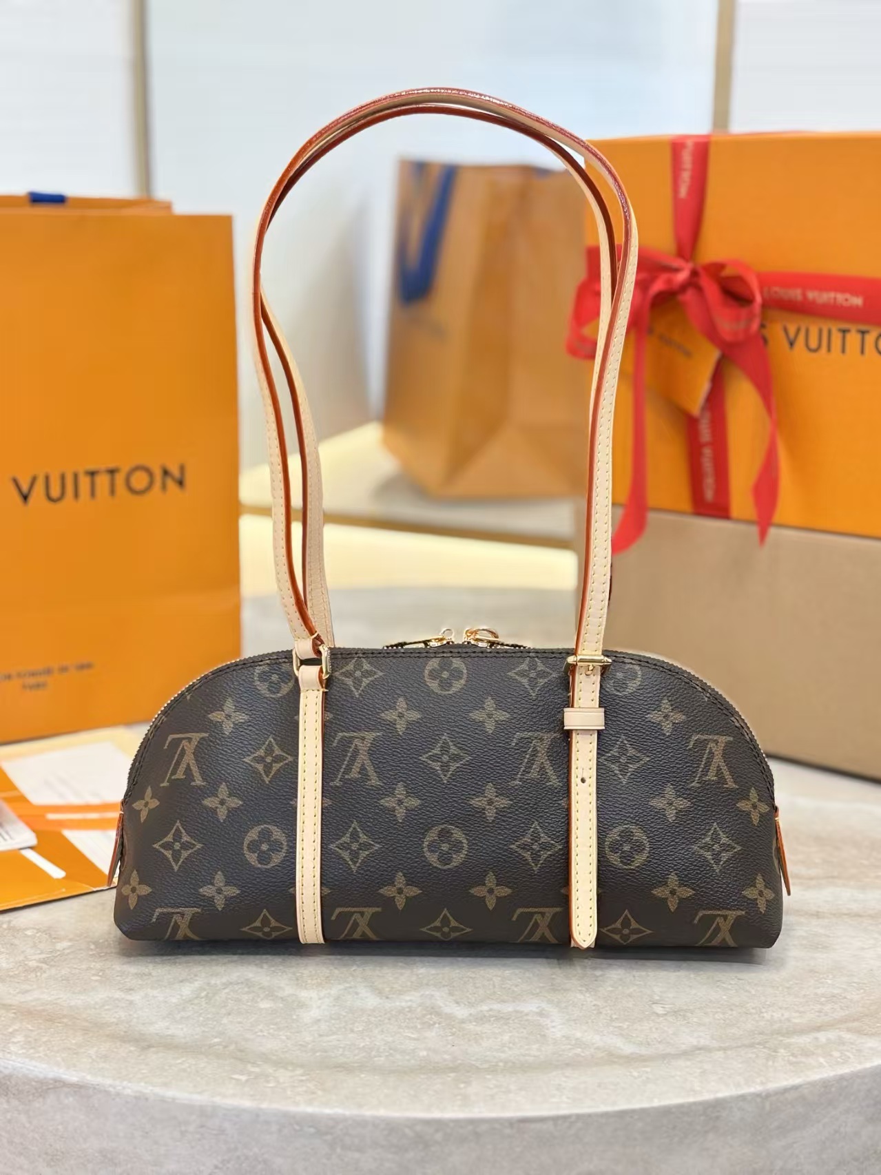 [TOP] Louis Vuitton LV Squire East West Handbag 29 x 14  x 8 cm - Monogram
