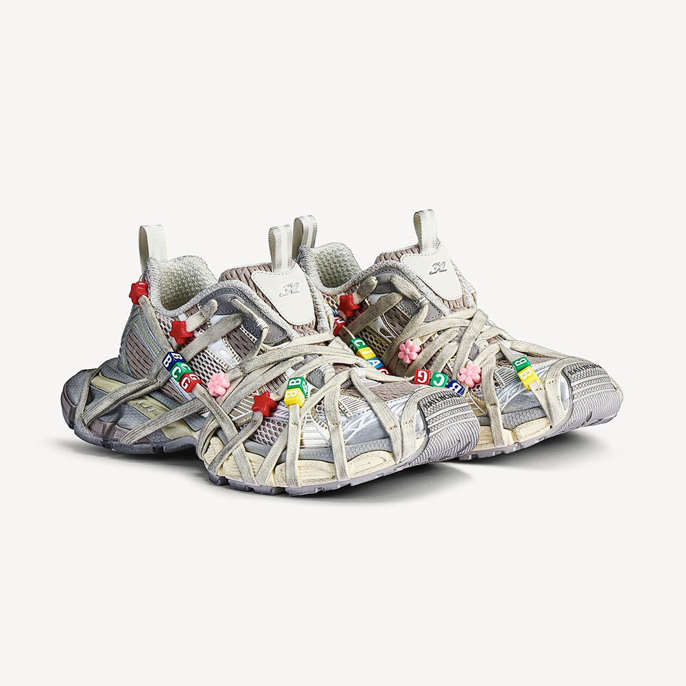 NIGO Balenciaga Women's 3xl Extreme Lace Sneaker in Eggshell Multicolor #nigo376551