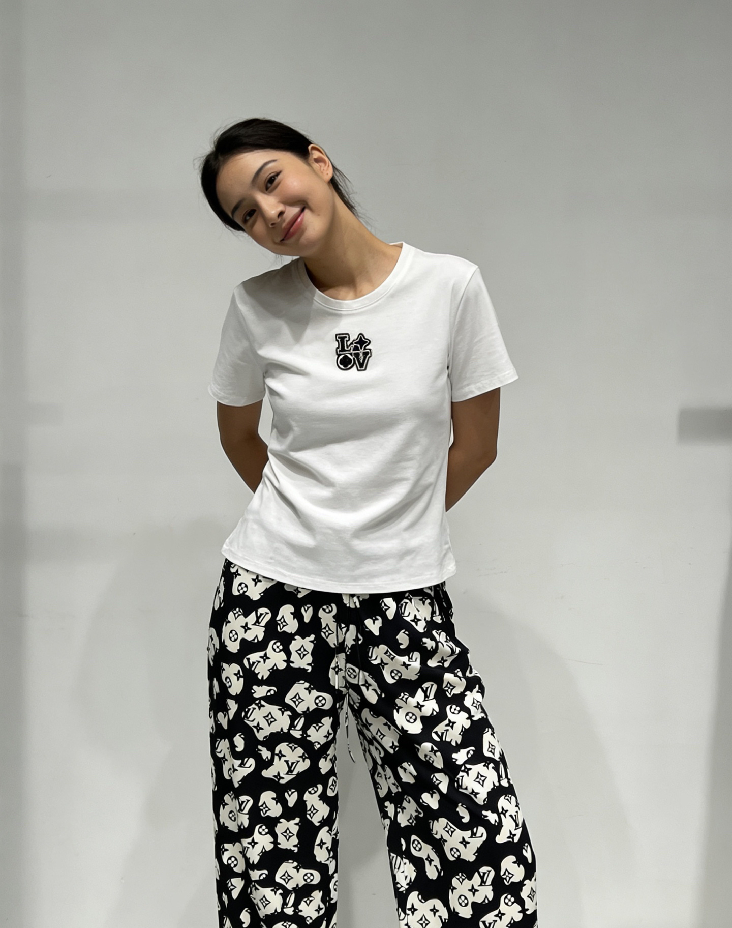 [TOP] Louis Vuitton LV  T-shirt + Pants Suit - Black