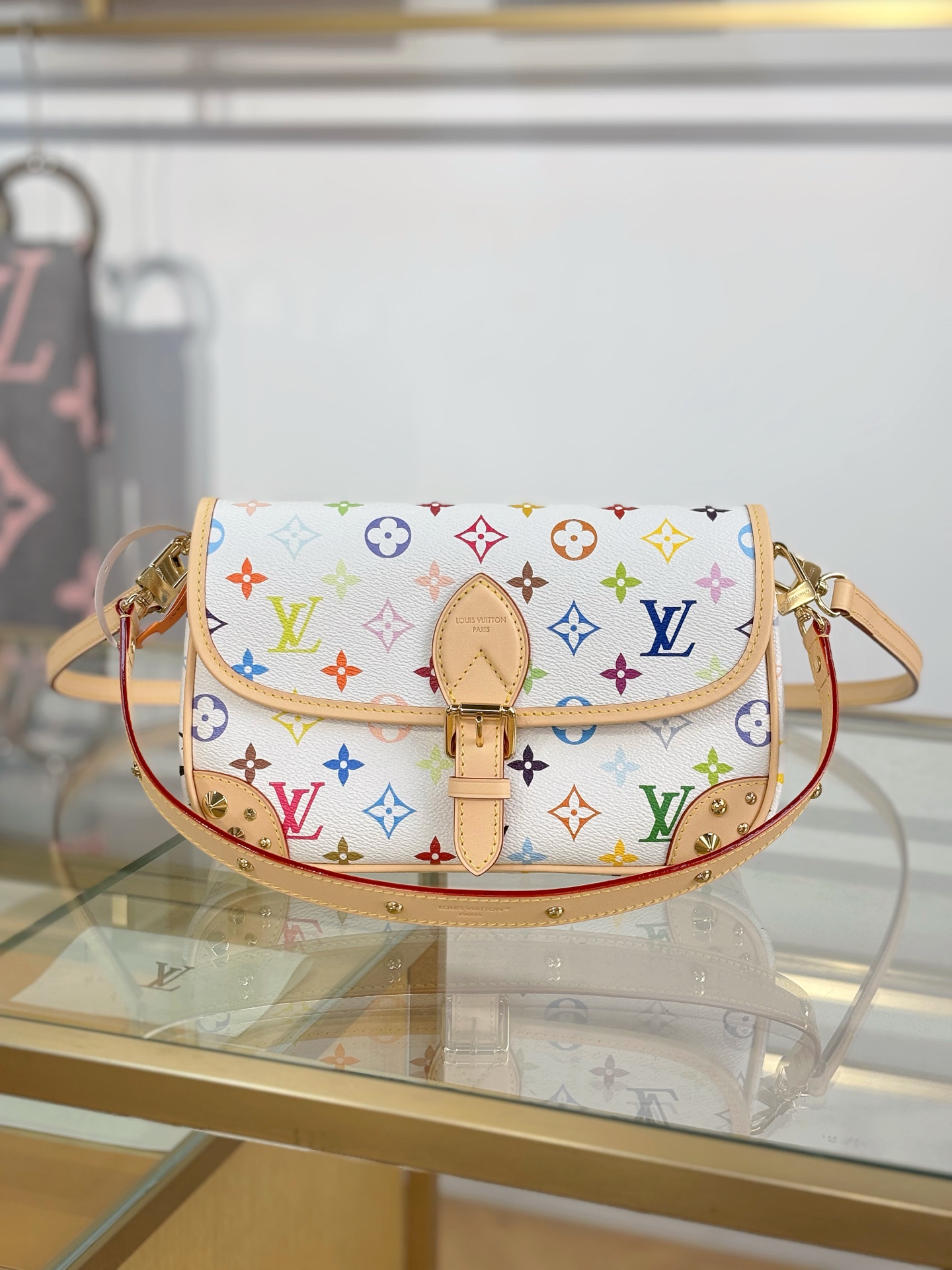 [TOP] Louis Vuitton LV x TM Diane Bag 24x15x9cm - White