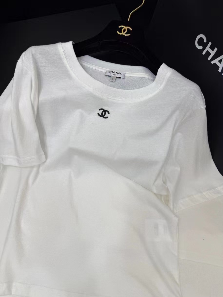 [TOP] CHANEL T-shirt - White