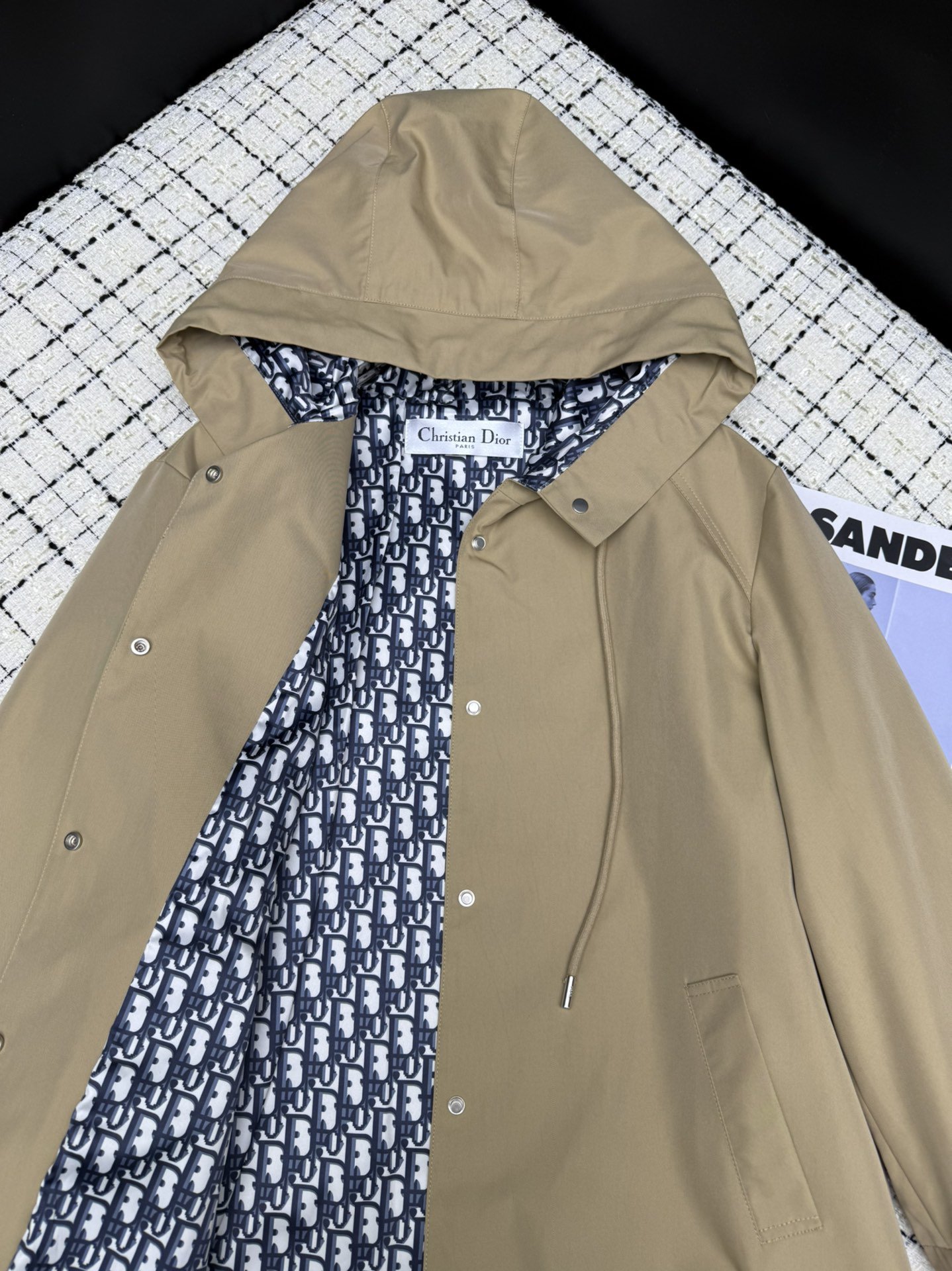 [TOP] Christian Dior Trench Coat - Khaki