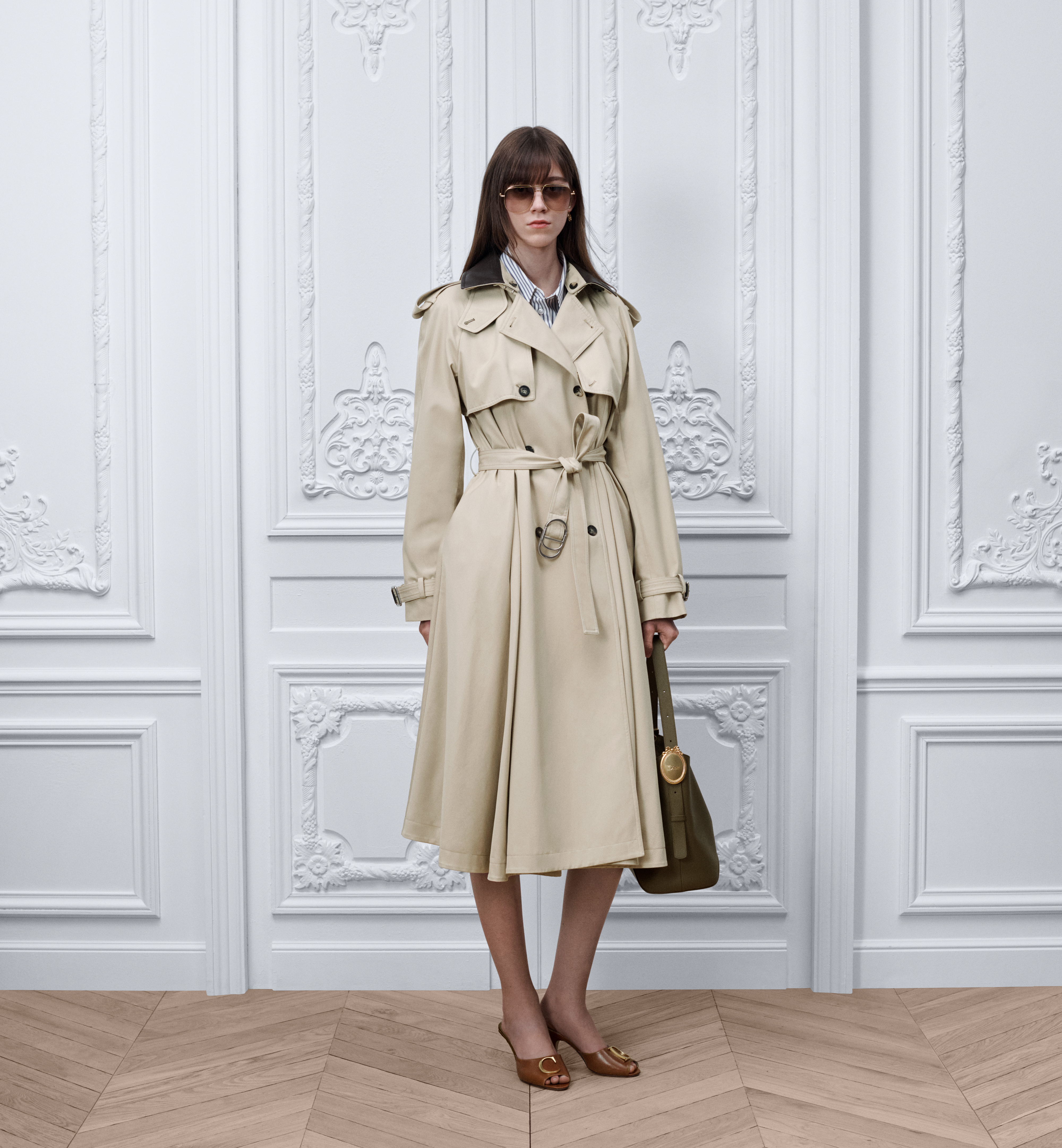 Dior beige Clothing DIOR Trench Coat Beige Cotton and Silk Gabardine #396566 View 2 | Nigo Office