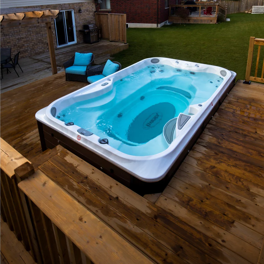 Jacuzzi J-13 PowerPlay 13ft Swim Spa