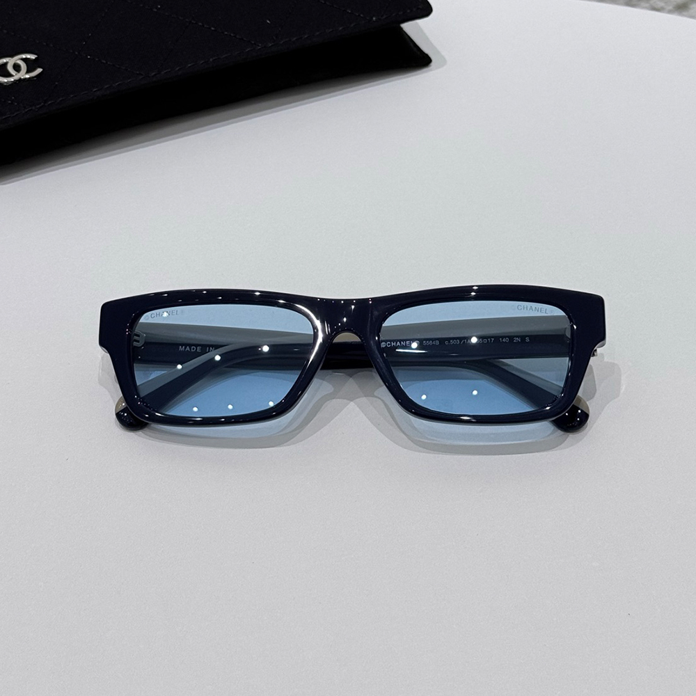 CHANEL Resin Sunglasses #380374