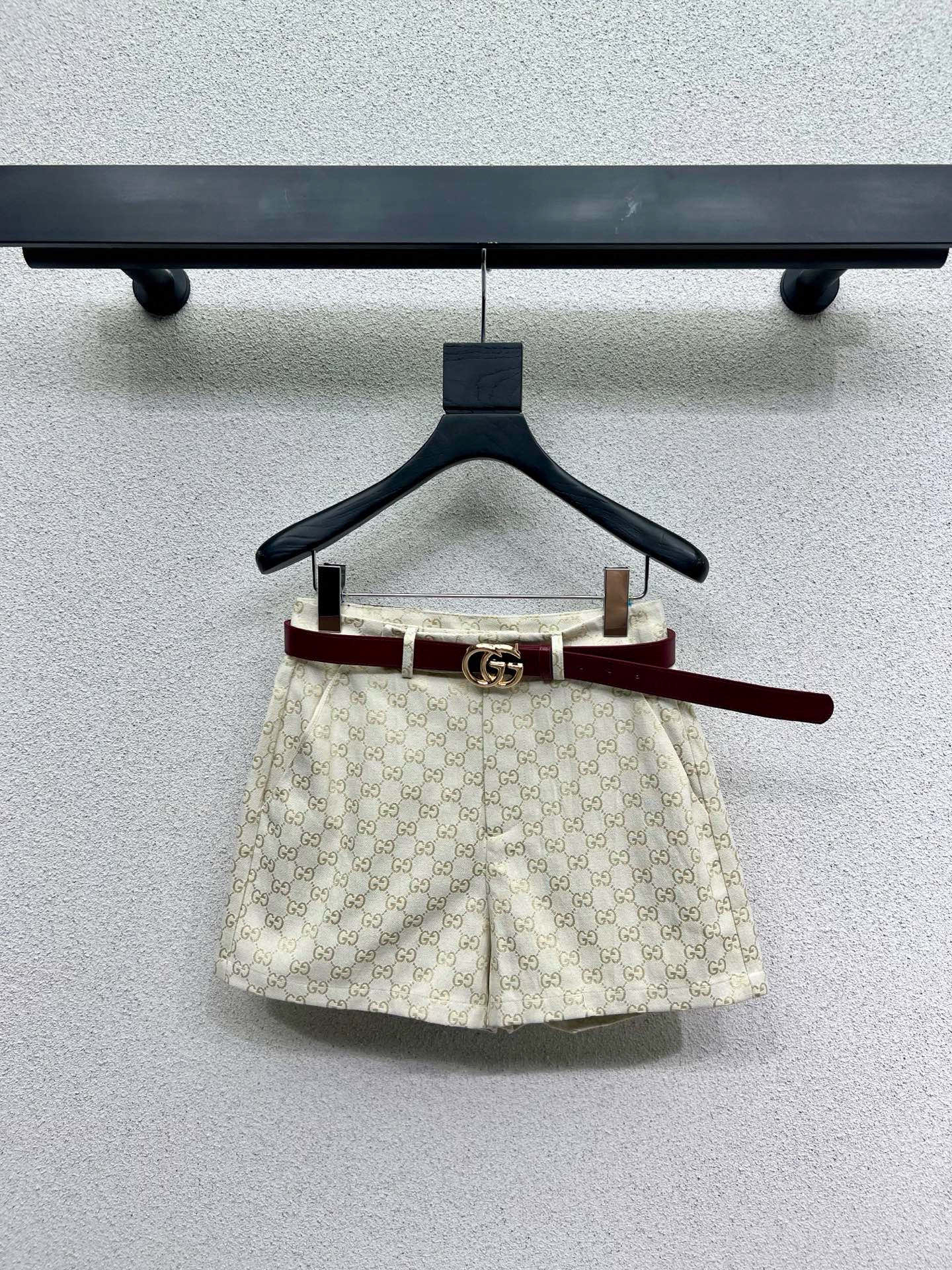 [TOP]GUCCI Shorts - Beige