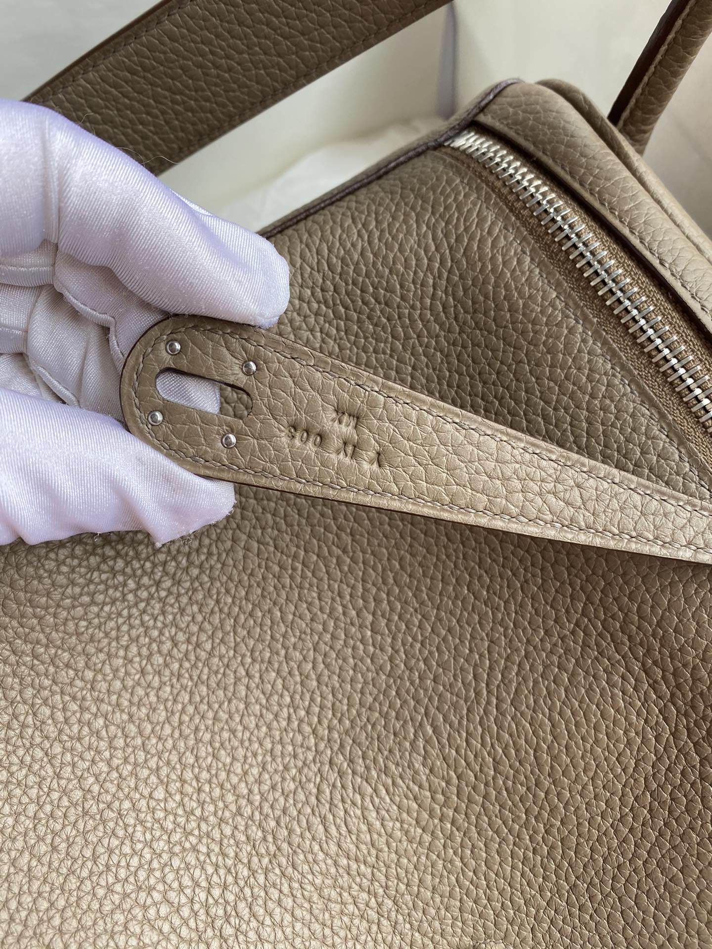 [TOP] HERMES Lindy Taurillon Clemence Leather 30 CM - Grey - SHW - 711 Luxury
