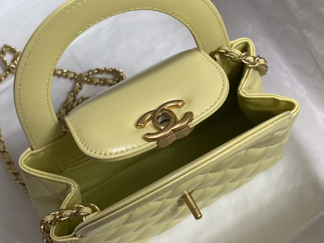 [TOP] CHANEL Kelly Chain Bag 13x19x7 cm - Yellow