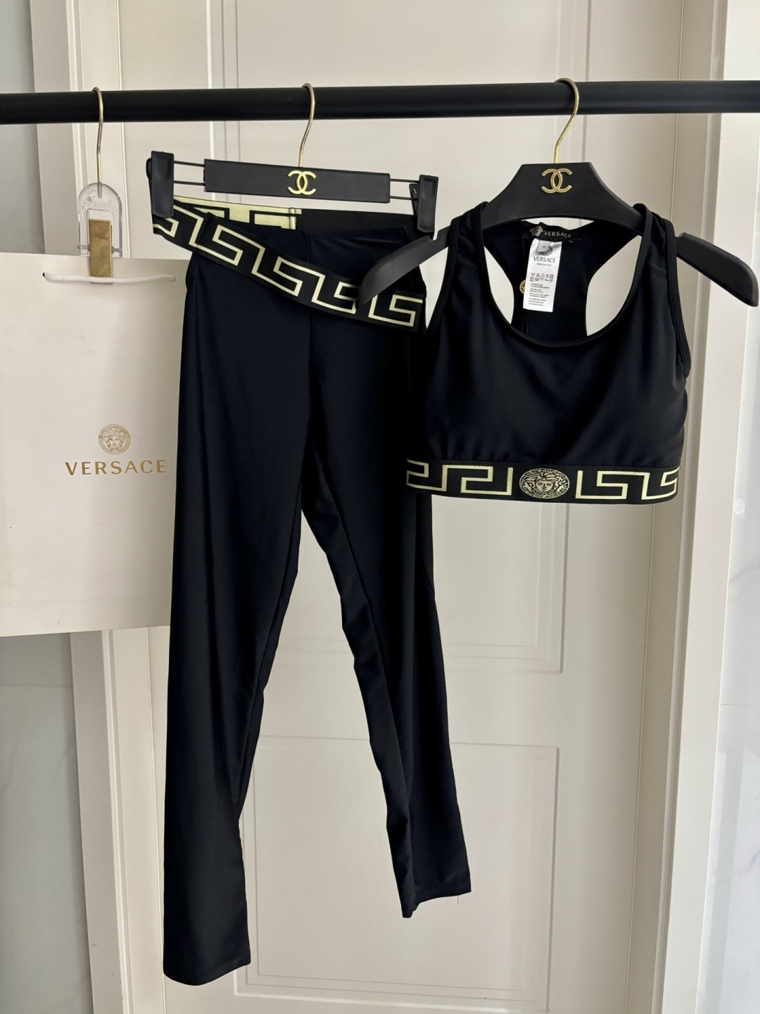 [TOP] VERSACE Sports Suit - Black - 711 Luxury