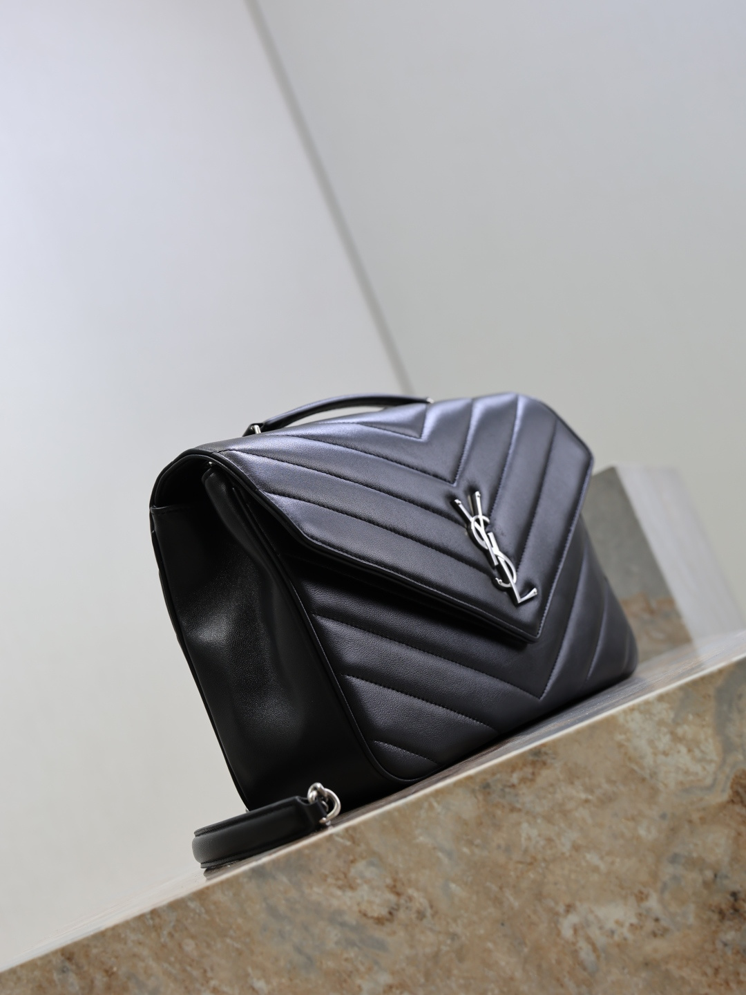 [TOP] Yves Saint Laurent YSL LouLou Bag 32x22x10cm - Black with SHW