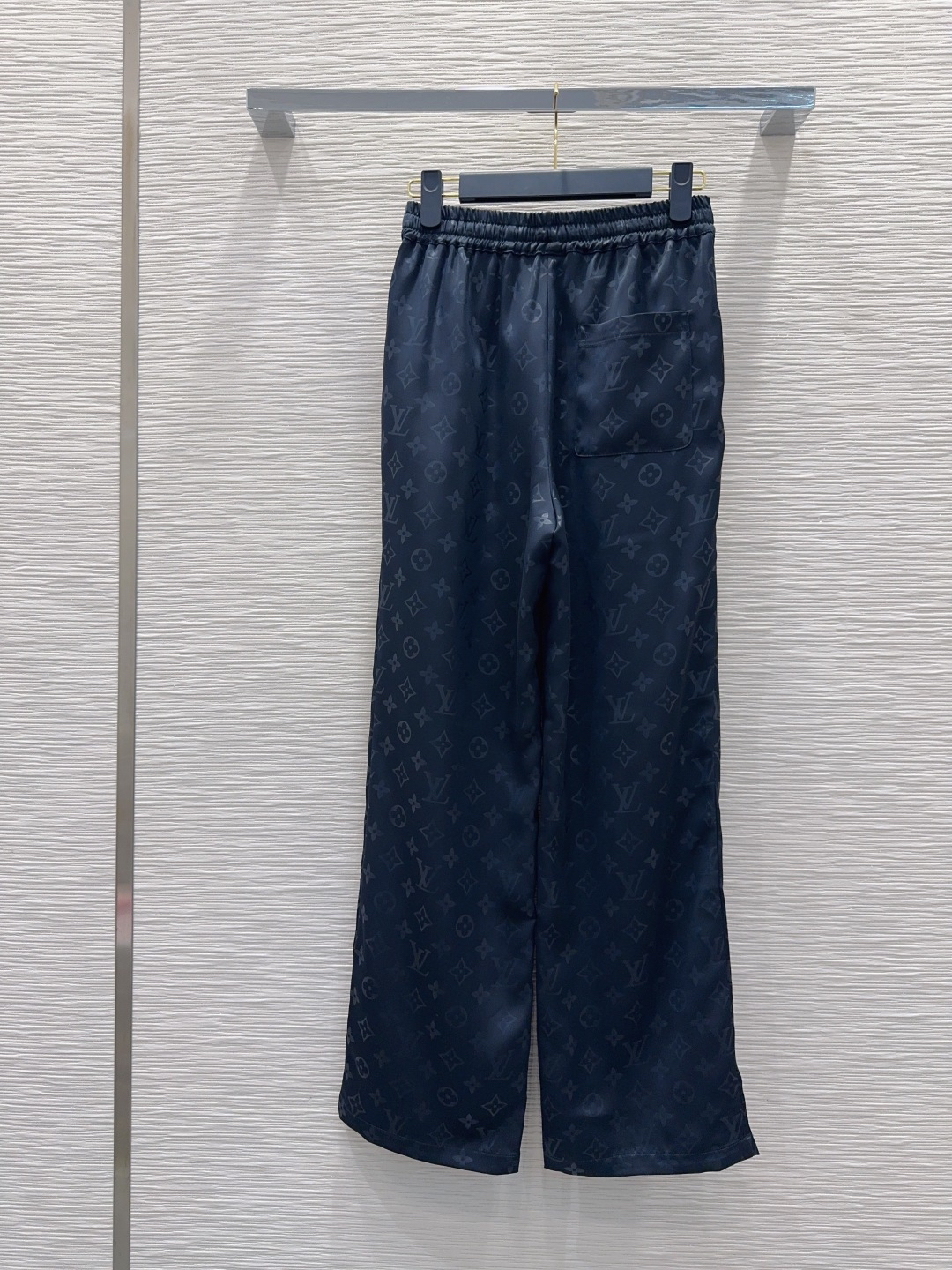 [TOP] Louis Vuitton LV Pants - Black