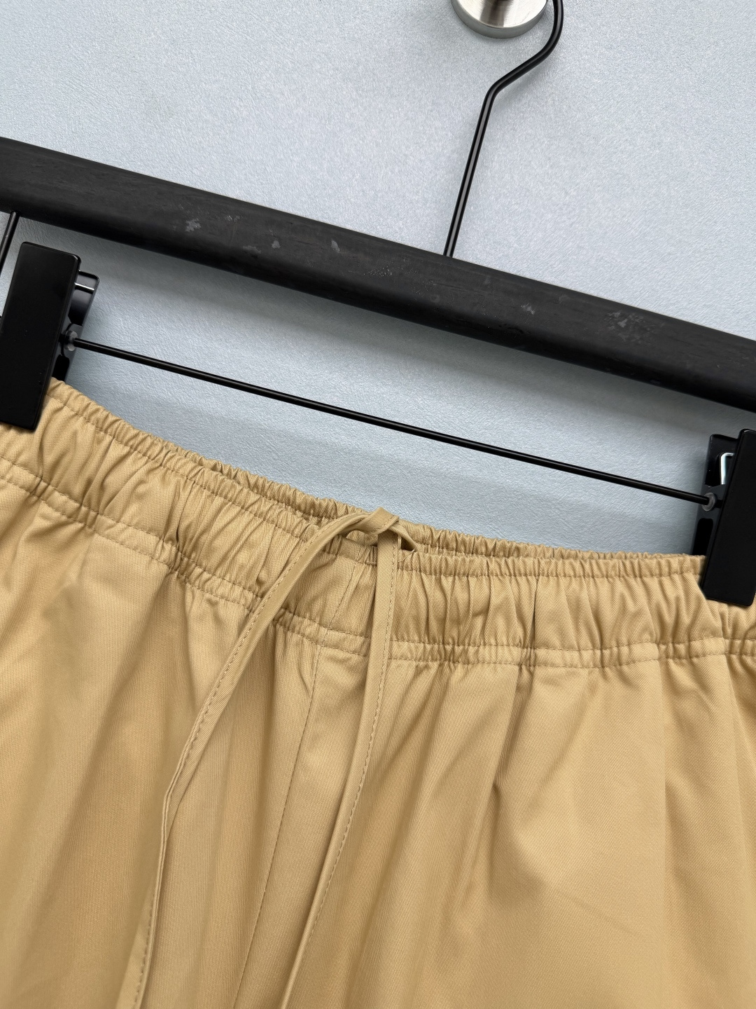 [TOP] PRADA  Casual Shorts - Khaki - 711 Luxury