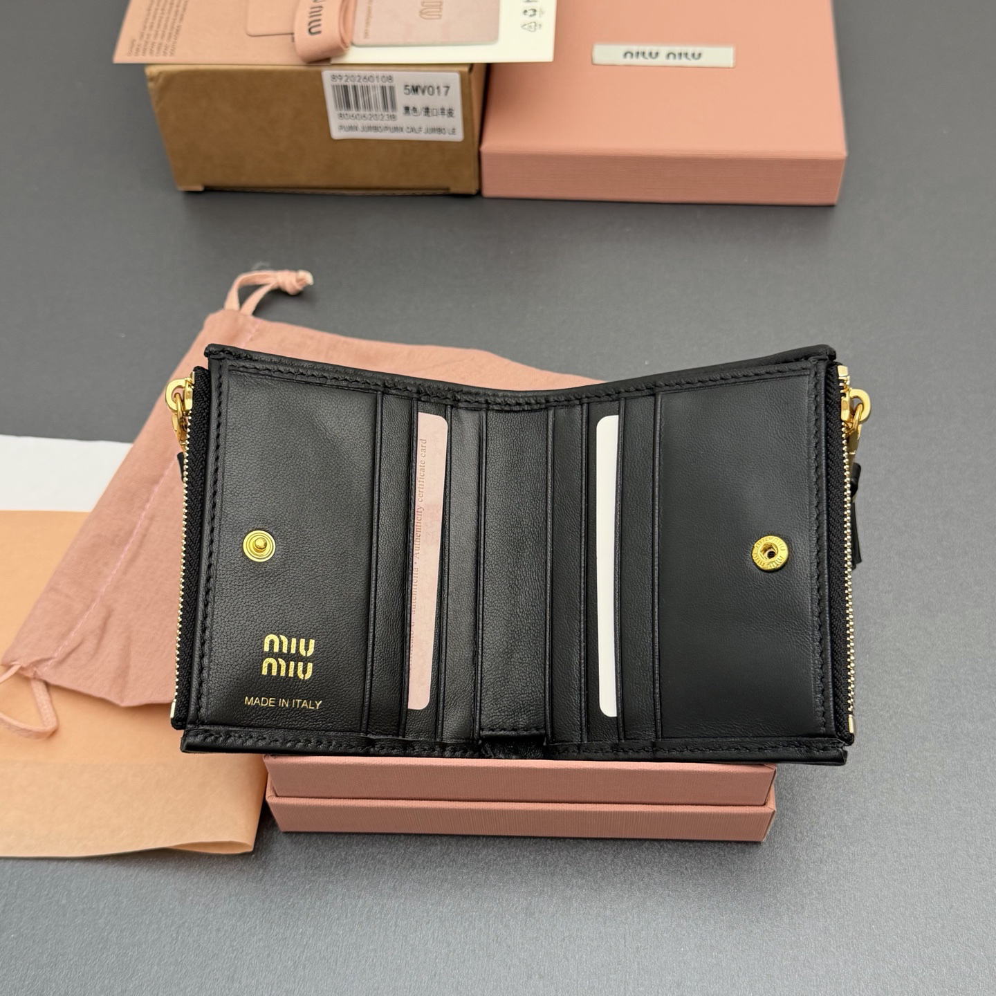 [TOP] Miu Miu  Wallet 11 x 9.2cm - Black