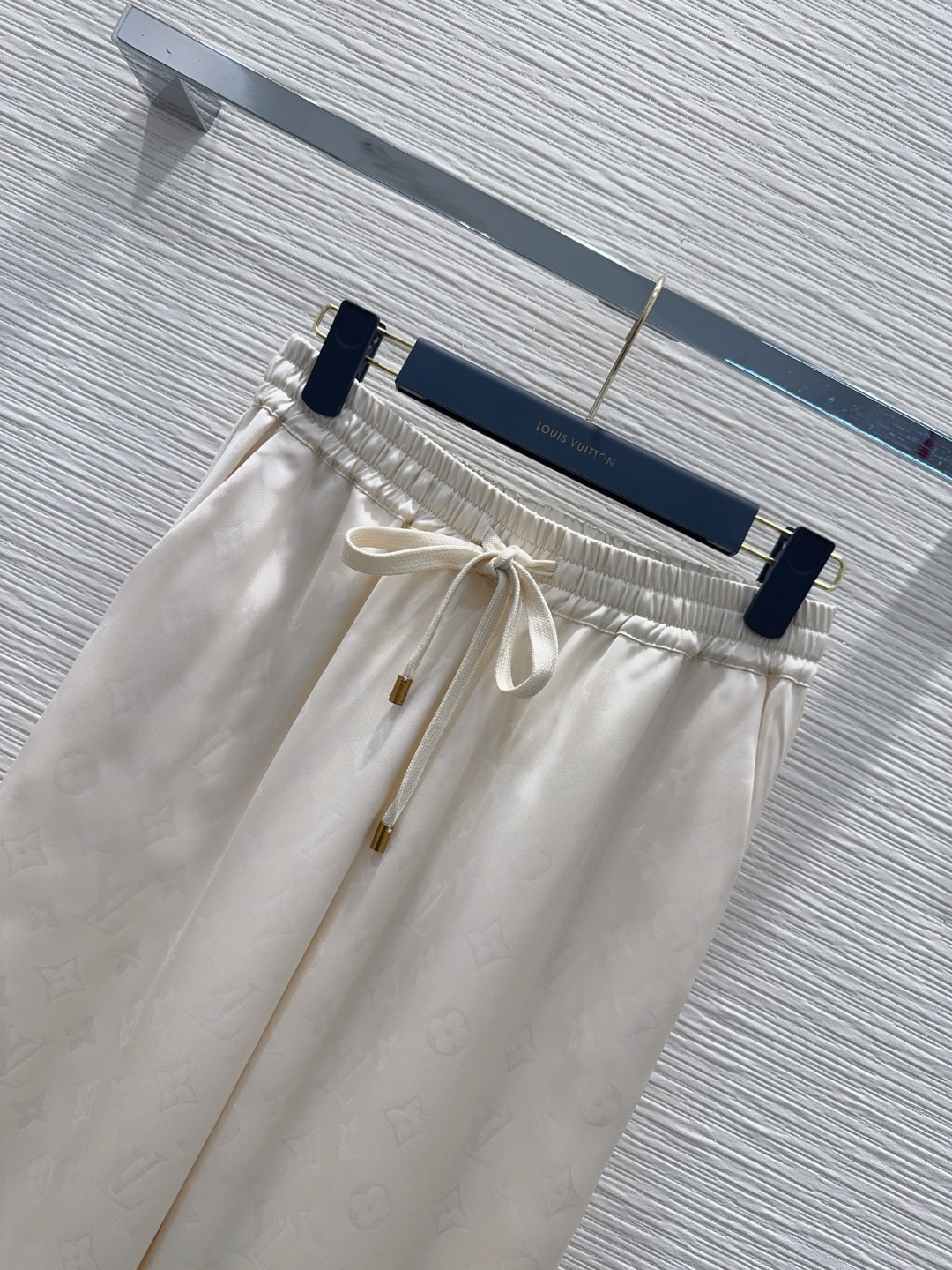 [TOP] Louis Vuitton LV Pants - White