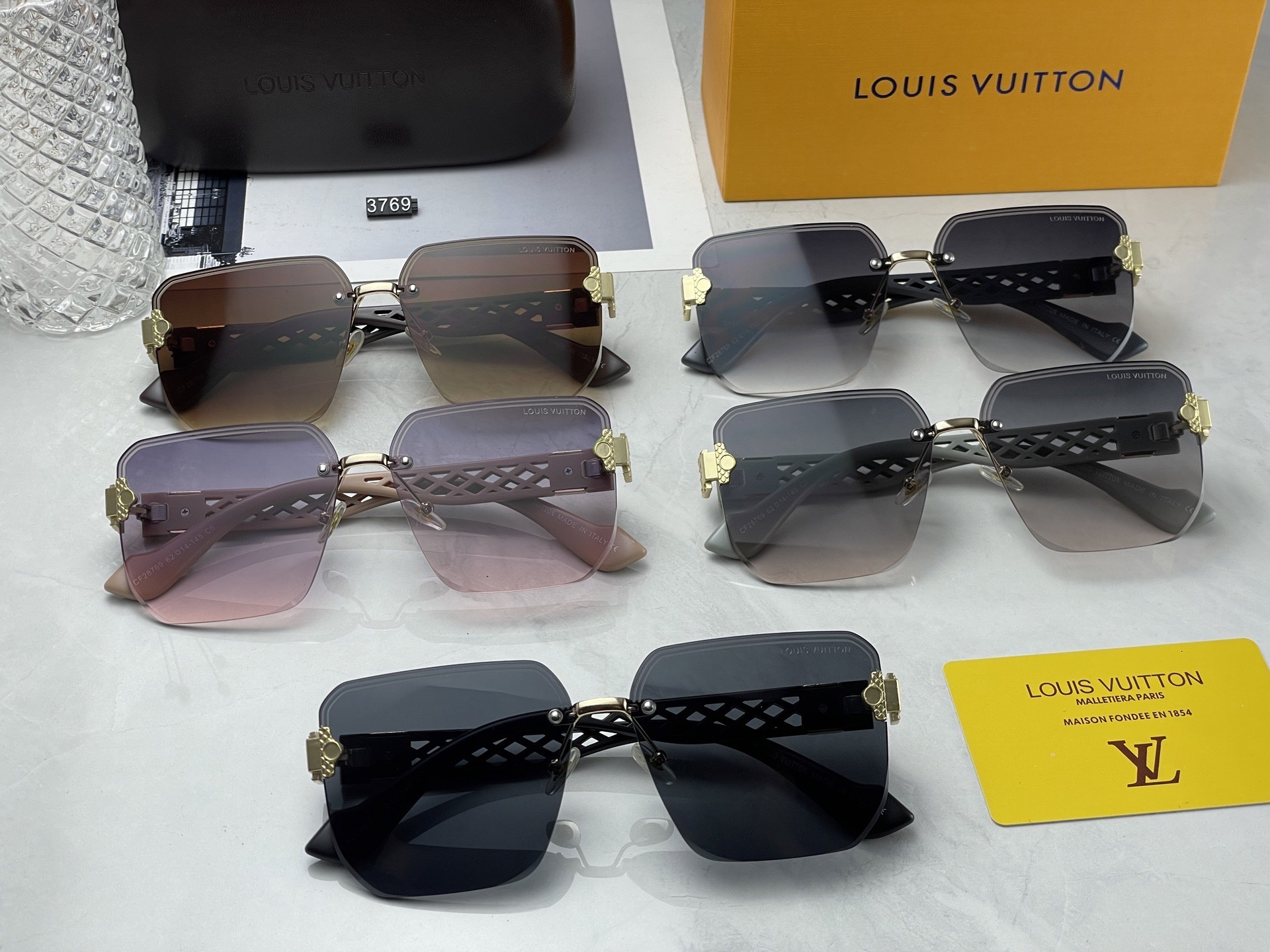 [TOP] Louis Vuitton LV Sunglasses - 5 Colors - 711 Luxury