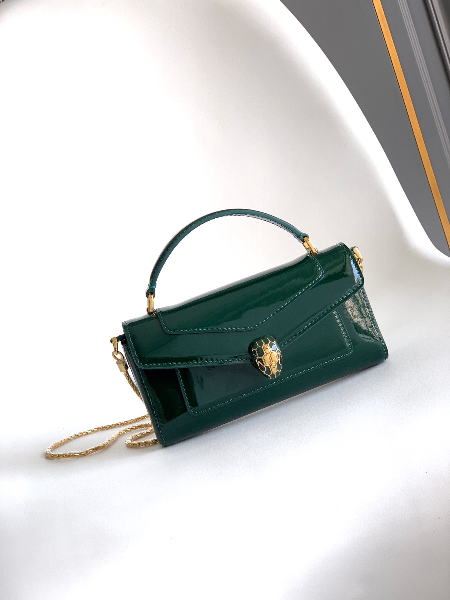 [TOP] BVLGARI Sernti Forever Bag Patent Leather 19x10x3.5cm - Dark Green - 711 Luxury