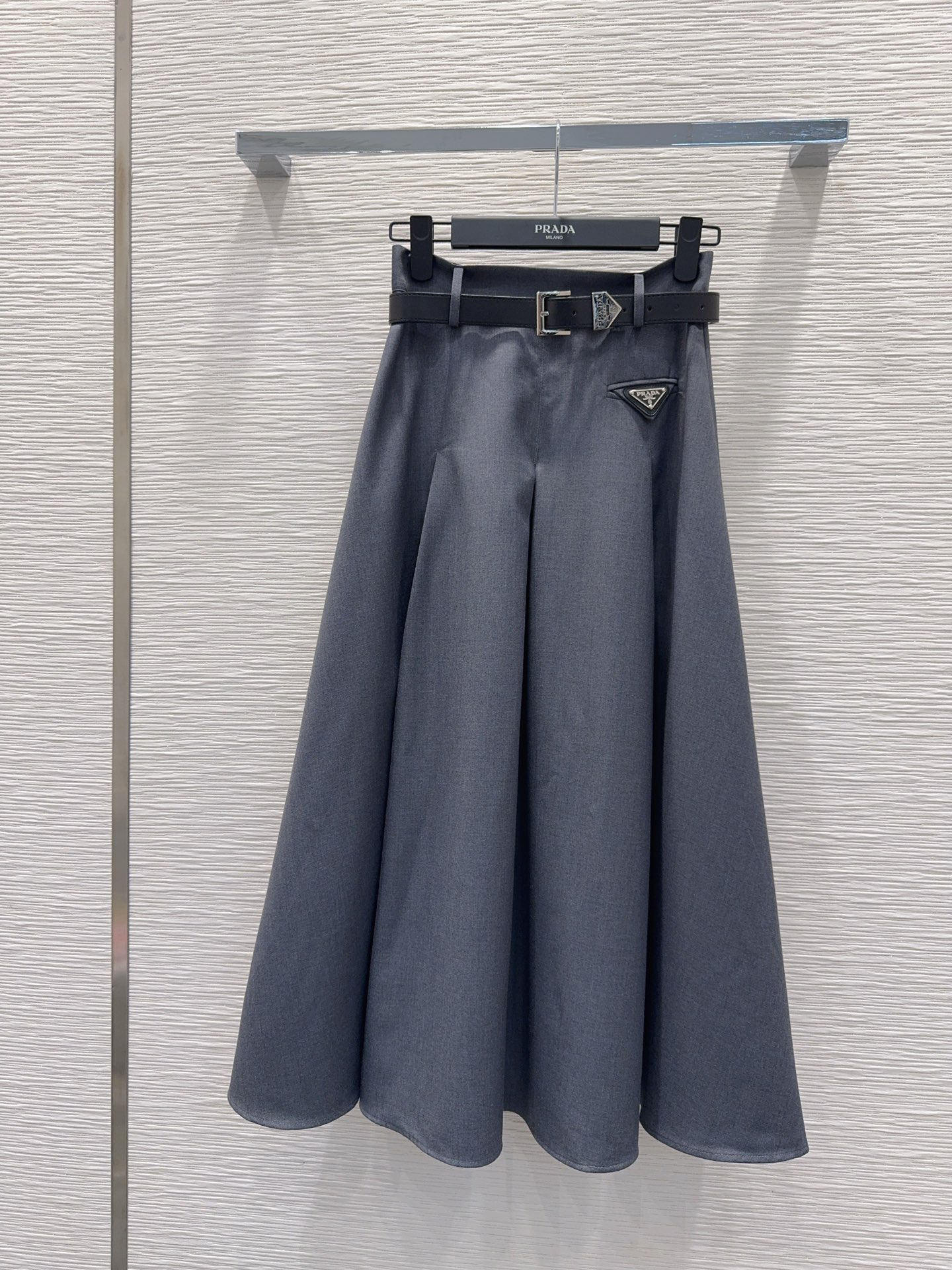[TOP] PRADA Skirt - Gray