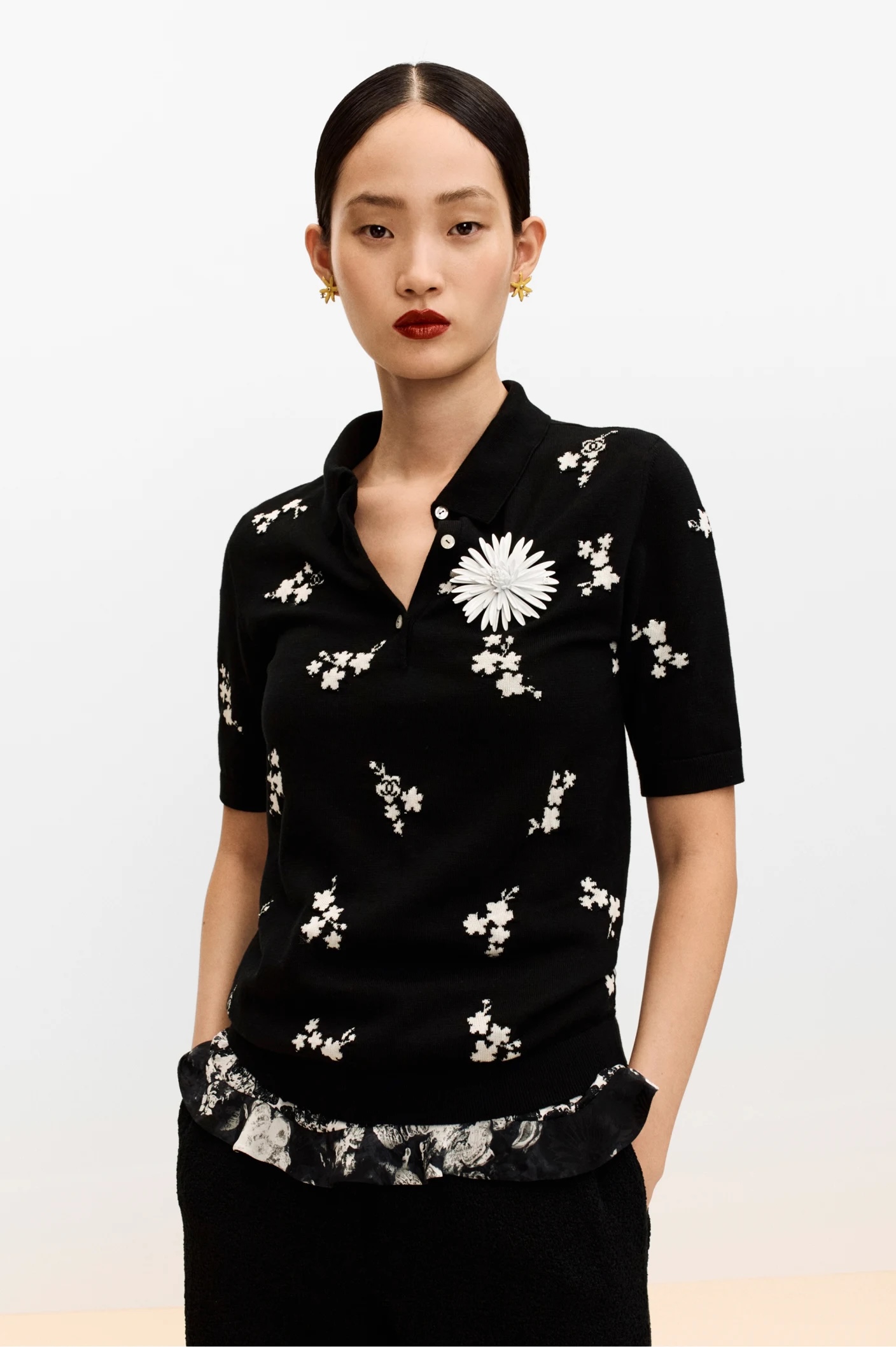 Chanel Jewelry Chanel CC Three-dimensional Painted Flower Brooch#388267 View 2 | Nigo Office