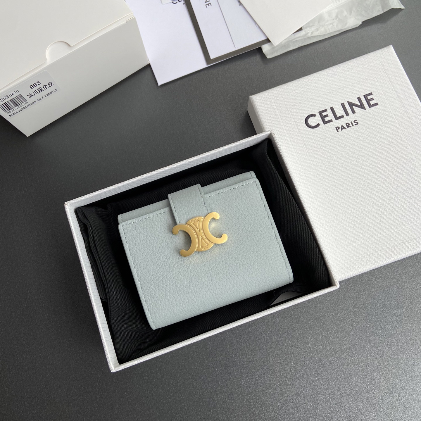 [TOP] CELINE VICTOIRE Calfskin Wallet 10.5-8-2cm - Blue - 711 Luxury