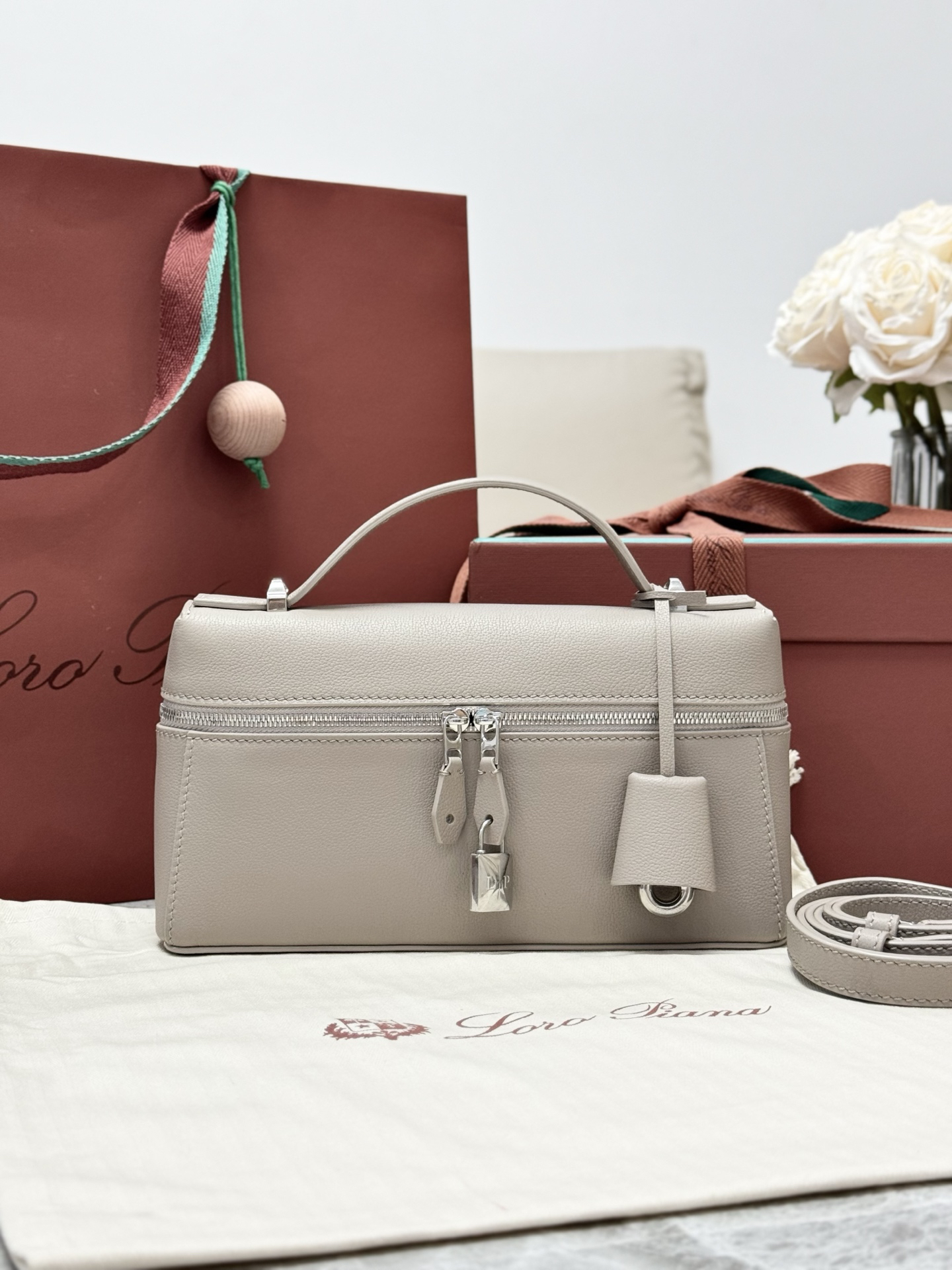 [TOP] Loro Piana Extra Bag Cowhide 23x12x7cm - Gray - 711 Luxury