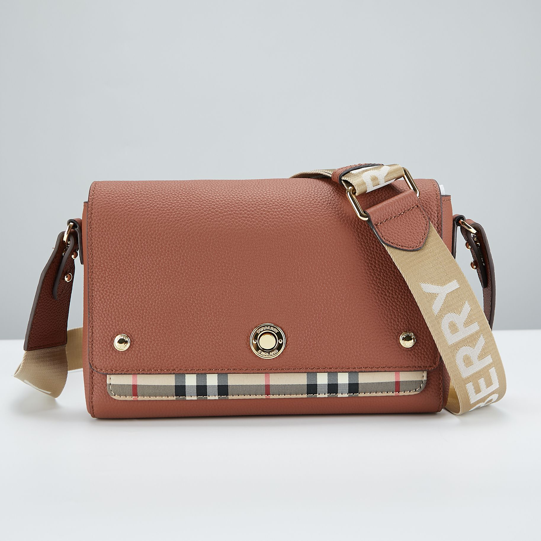 [TOP] BURBERRY Note Crossbody Bag 25 x 8.5 x 18cm - Brown - 711 Luxury