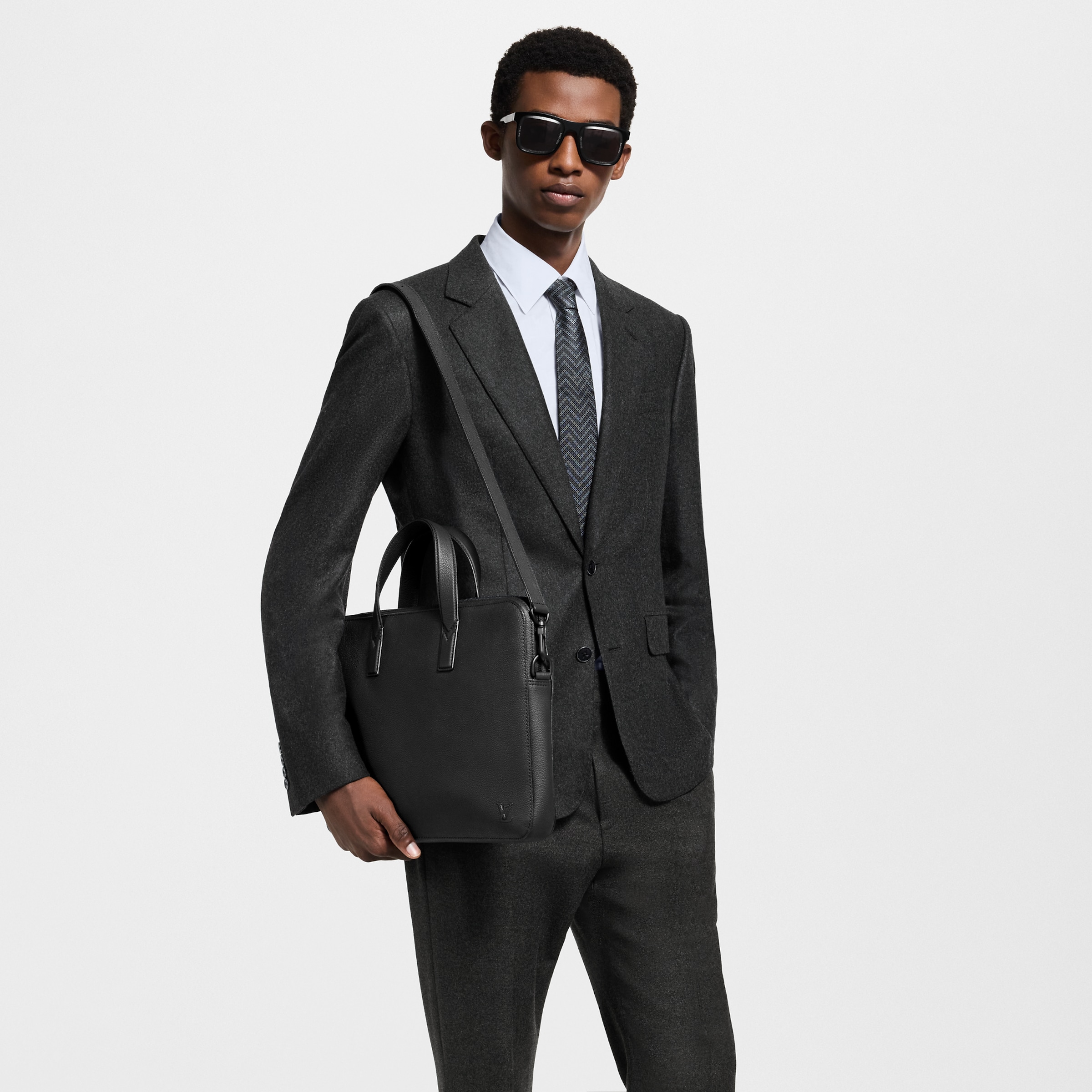 Louis Vuitton Bag LOUIS VUITTON Gate Briefcase LV Aerogram View 2 | Nigo Office