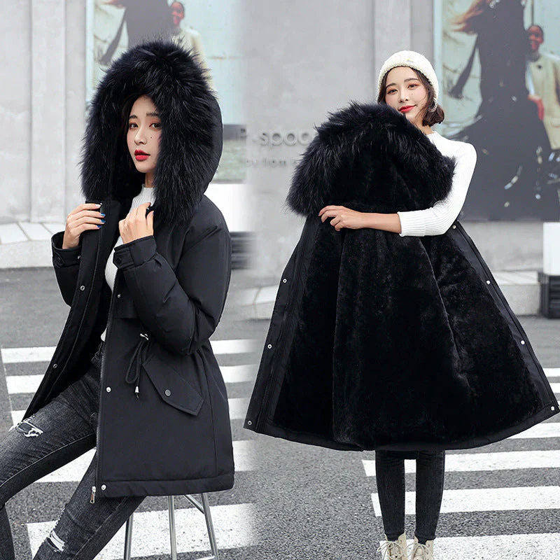 Women's winter coat with loose hood and thick synthetic fleece