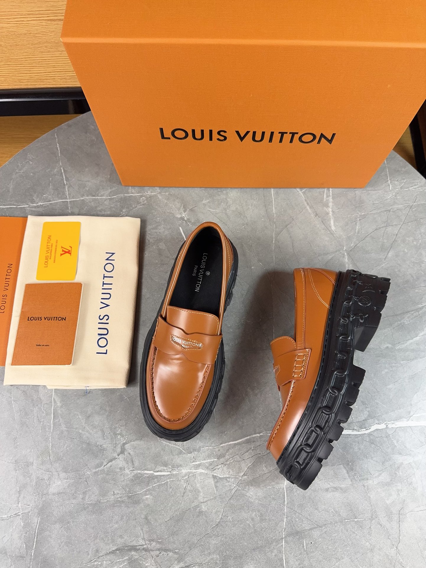 [TOP] Louis Vuitton LV Loafers - Brown - 711 Luxury