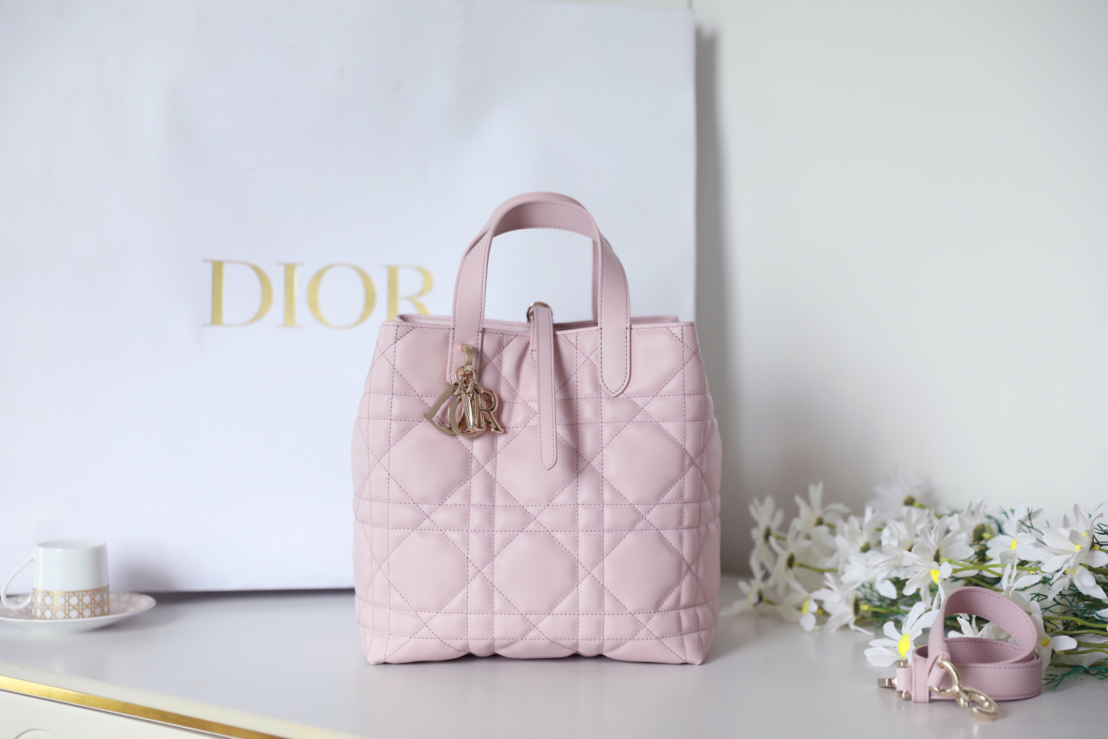 [TOP] Christian Dior Toujours Bag Cowhide 23x24x16cm - Pink - 711 Luxury