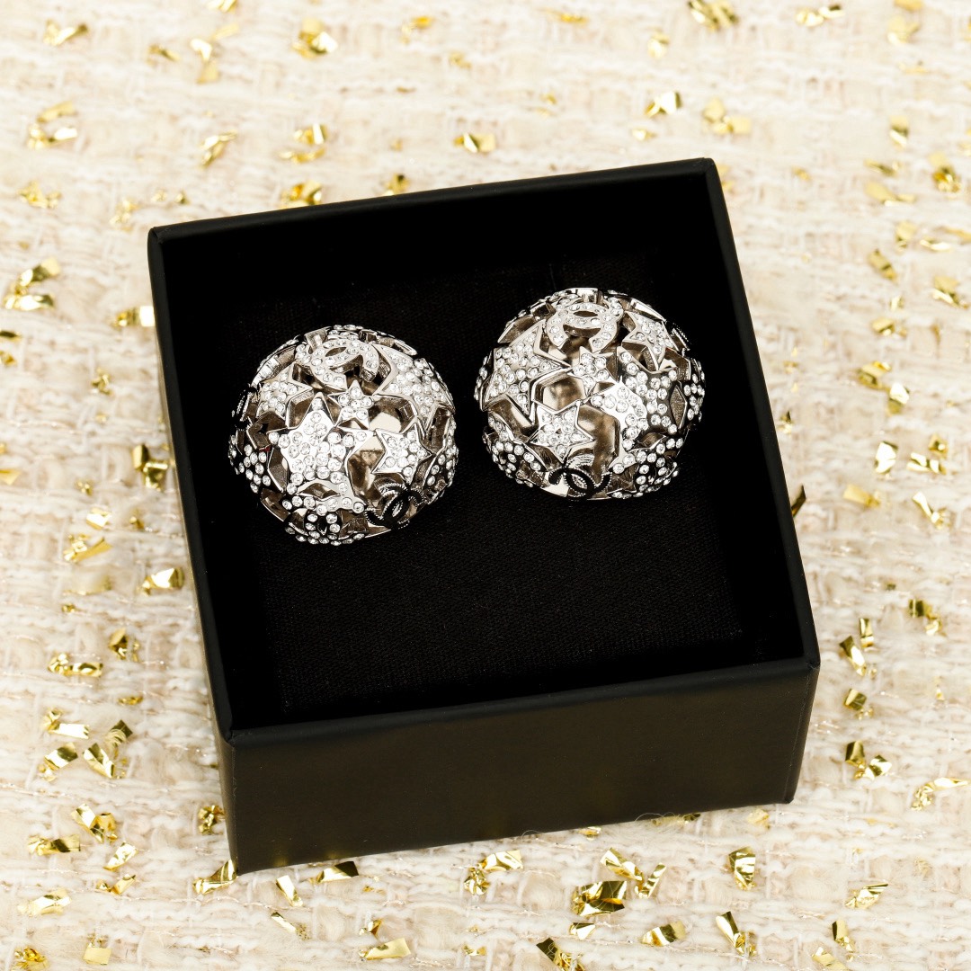 [TOP] CHANEL Earrings - Silver