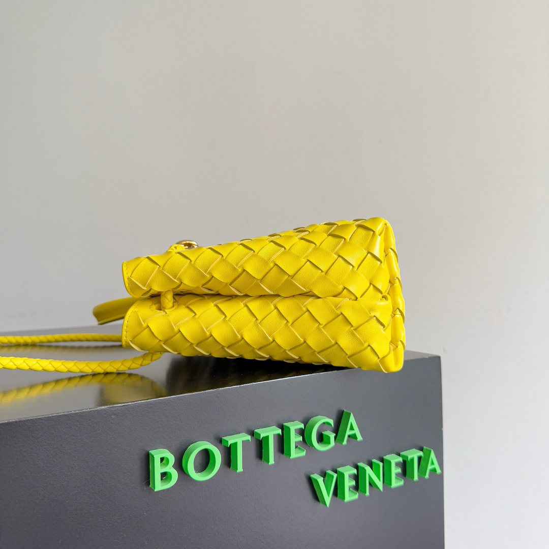 [TOP] Bottega Veneta BV Andiamo Bag Lambskin 25x22x10.5cm - Yellow - 711 Luxury