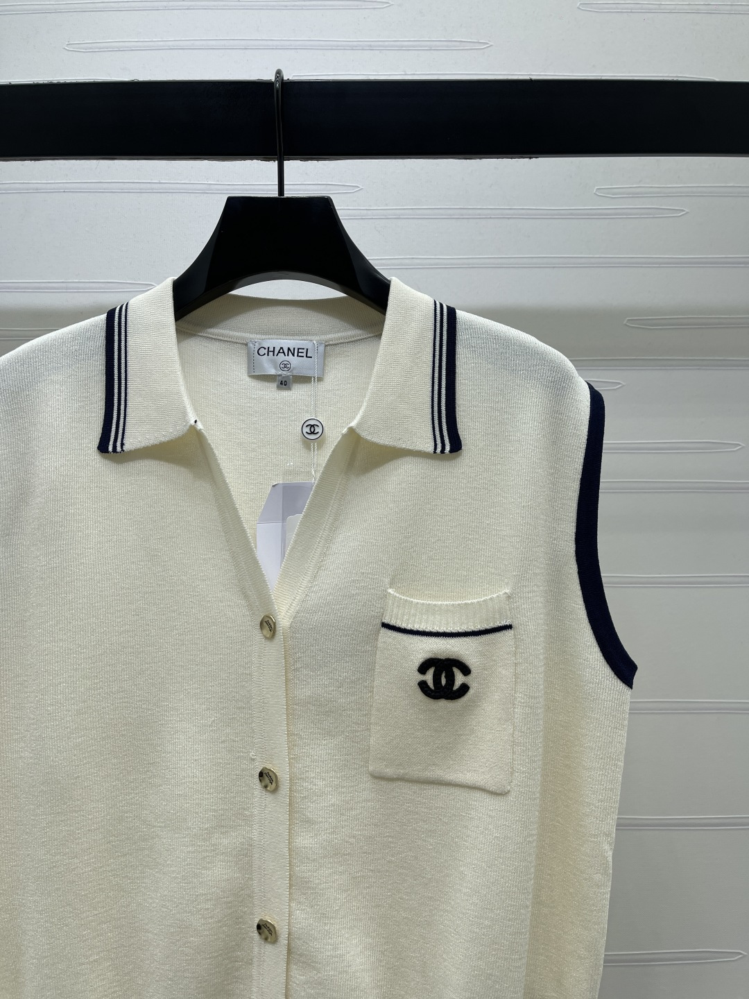 [TOP] CHANEL Knit Vest - Beige - 711 Luxury
