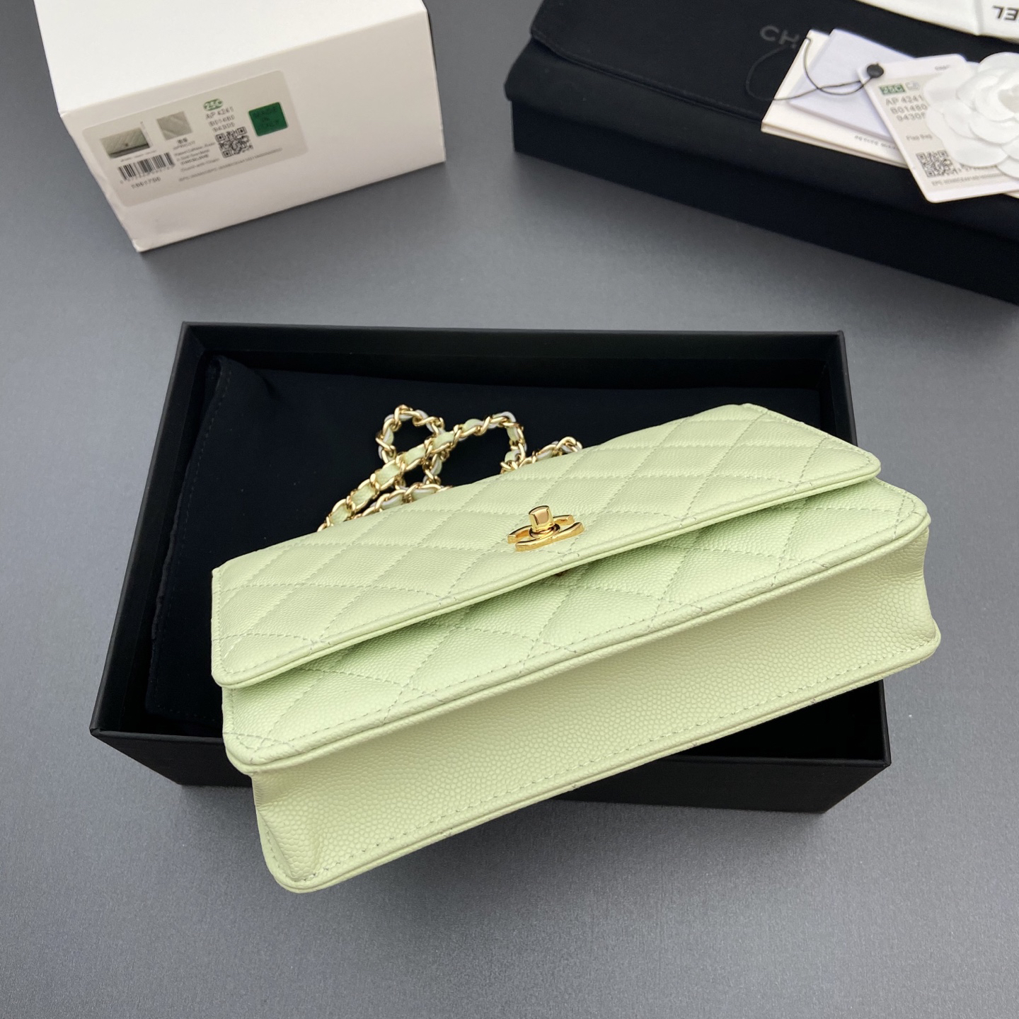 [TOP] CHANEL Woc Bag  20-13-3.5cm - Light Green
