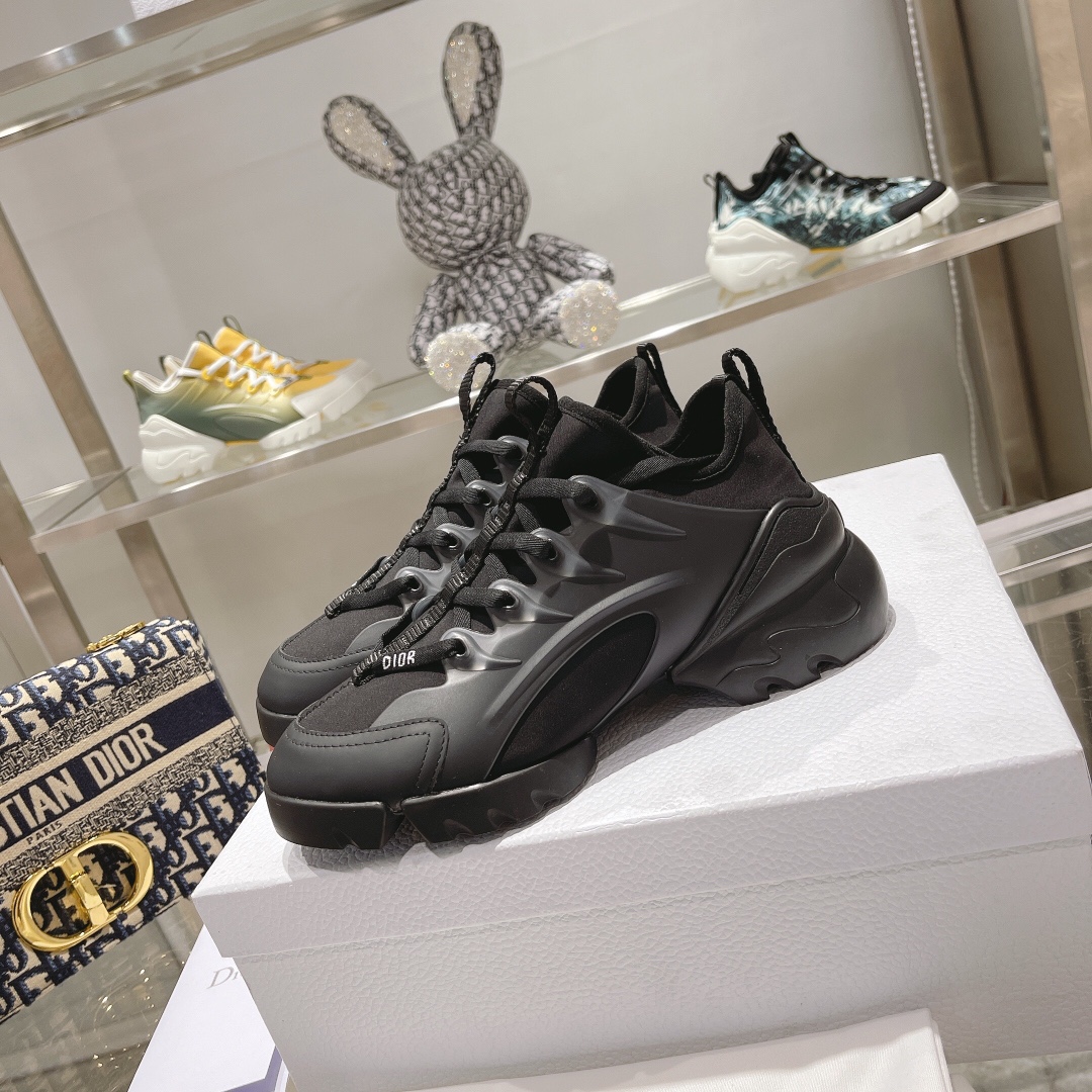 [TOP] Christian Dior Cowhide Sneakers - Black - 711 Luxury