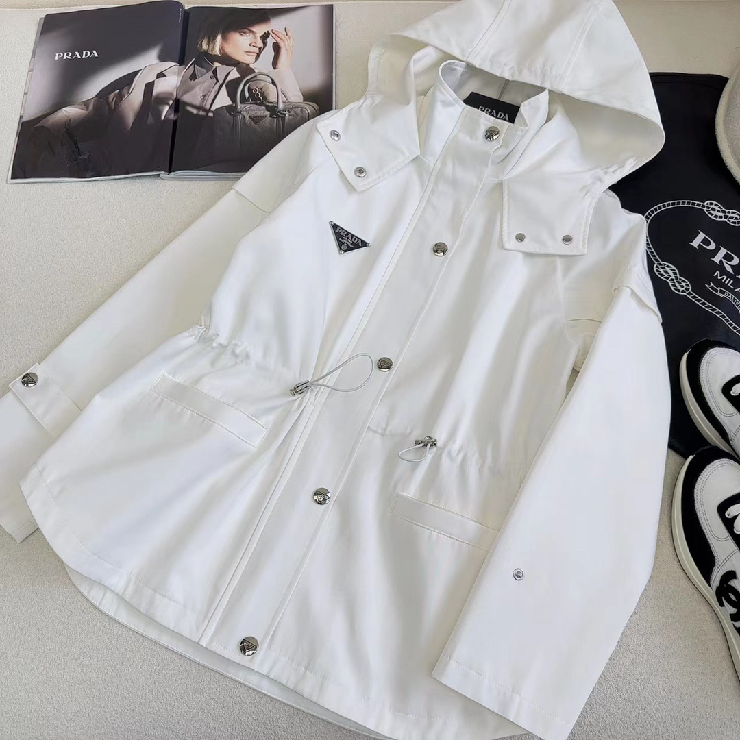 [TOP] PRADA Trench Coat - White