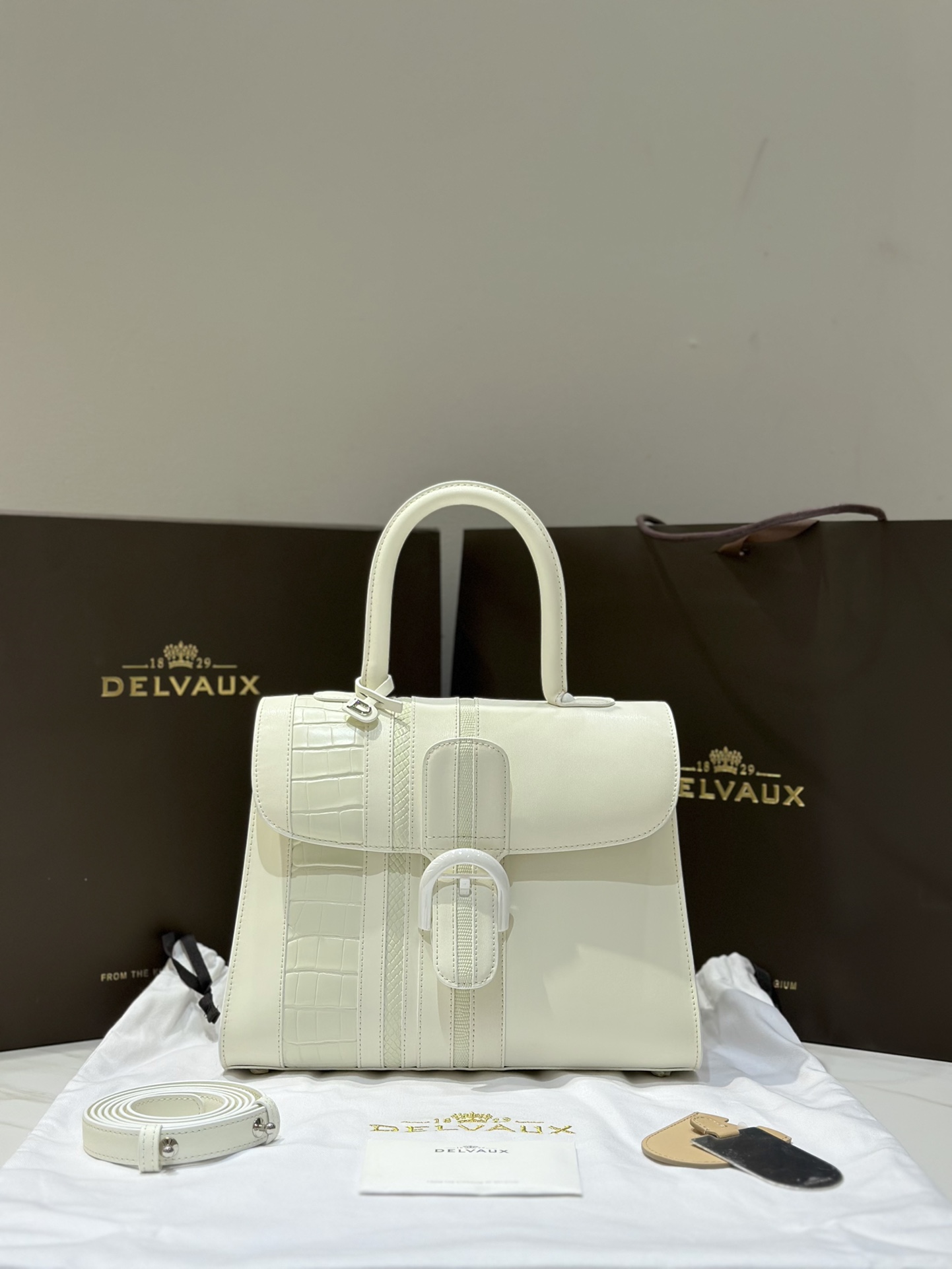 [TOP] Delvaux Brillant Bag Box Leather 28cm - White - 711 Luxury