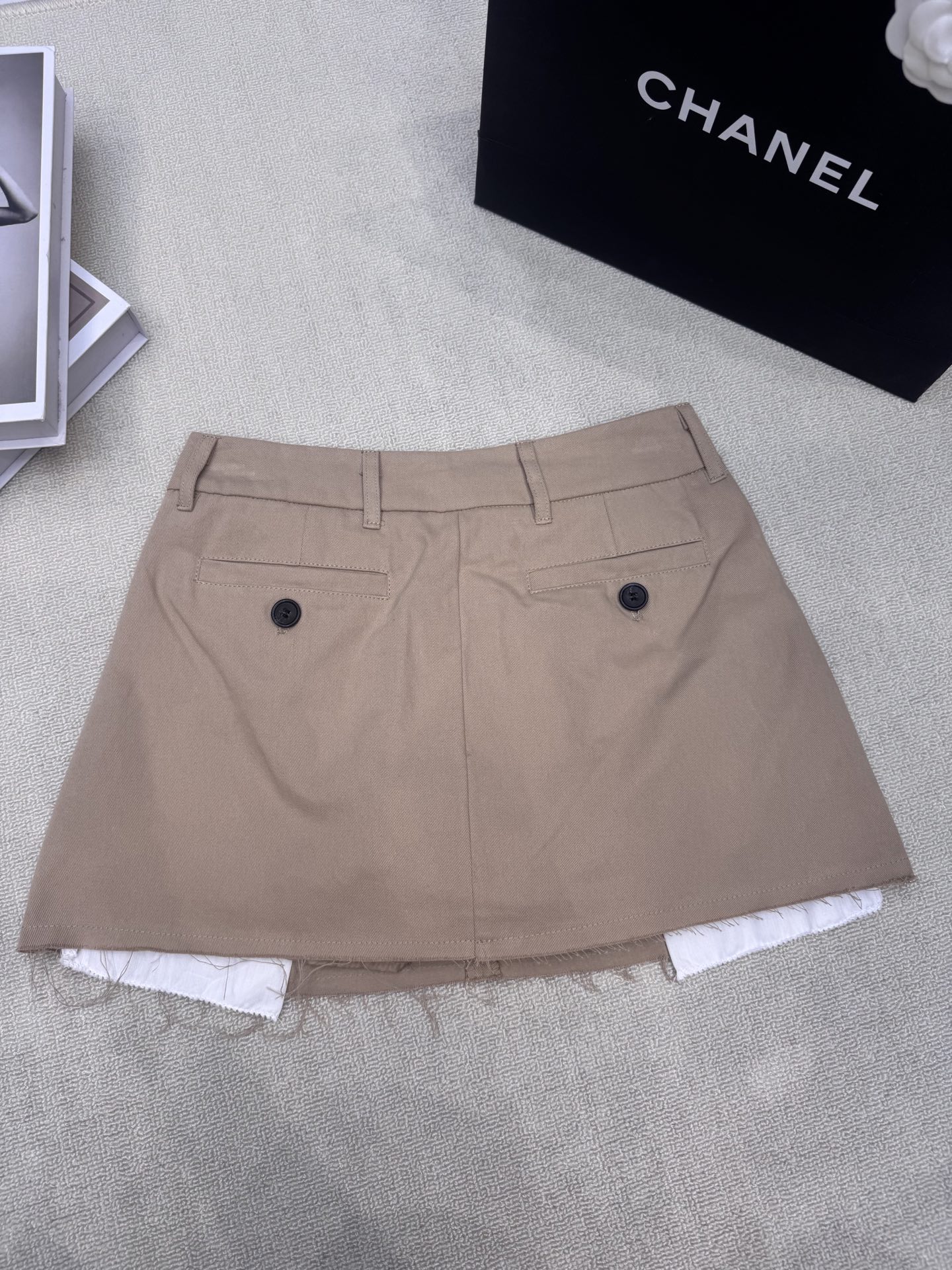 [TOP] Miu Miu Skirt - Khaki - 711 Luxury