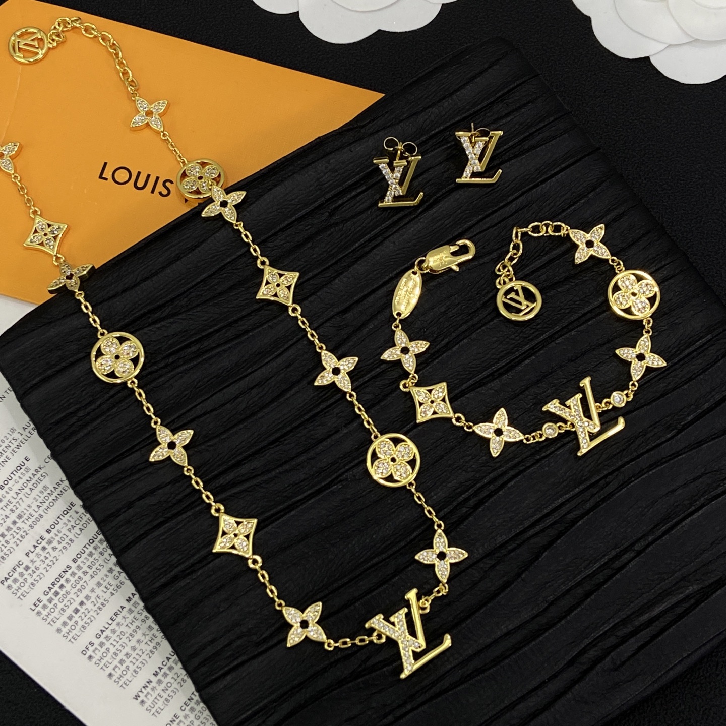 [TOP] Louis Vuitton LV Bracelet + Necklace + Earrings - Gold - 711 Luxury