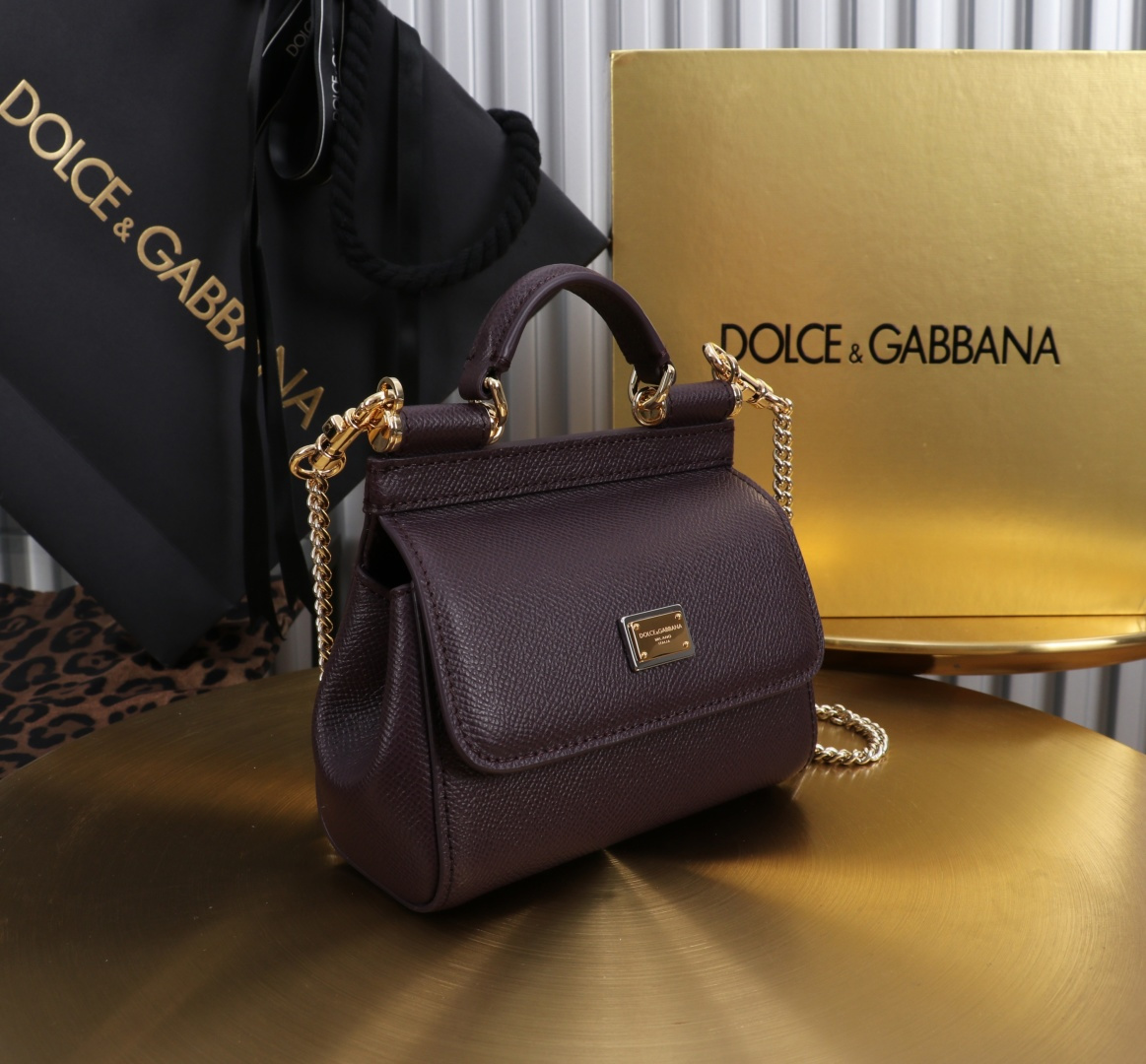 [TOP] Dolce & Gabbana D&G Sicily Bag 14x16x6 CM - Claret - 711 Luxury