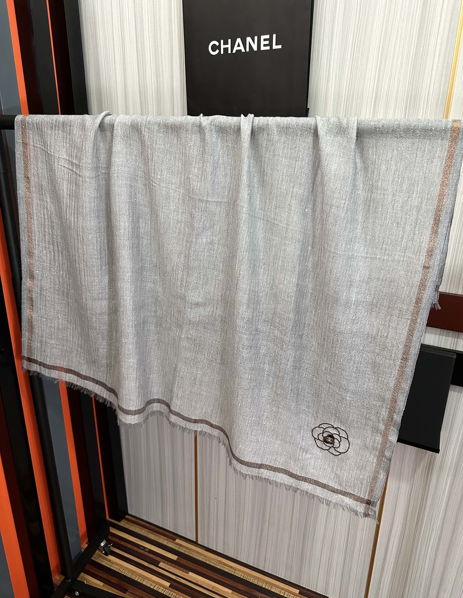 [TOP] CHANEL Cashmere Scarf 110 x 110 cm - Grey - 711 Luxury