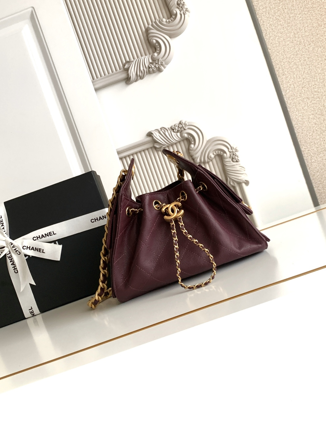 [TOP] CHANEL Mini Hobo Bag 20x22x12.5CM - Claret