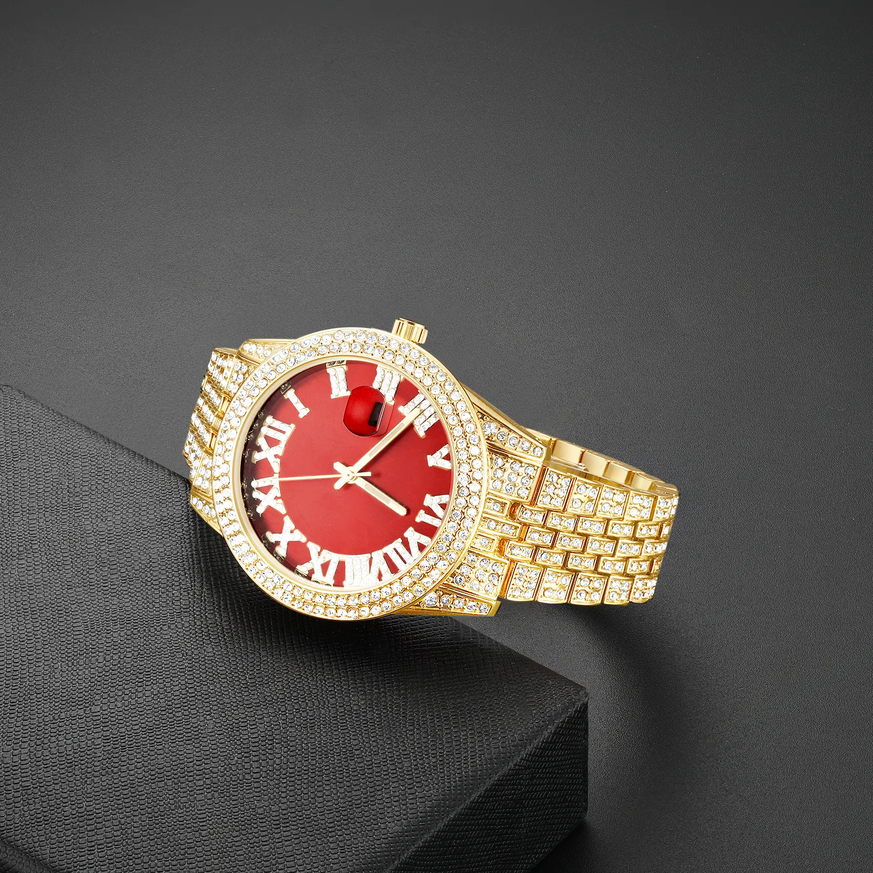 Roman Numerals Round Cut Luminous Water Resistant Men's Quartz Watch