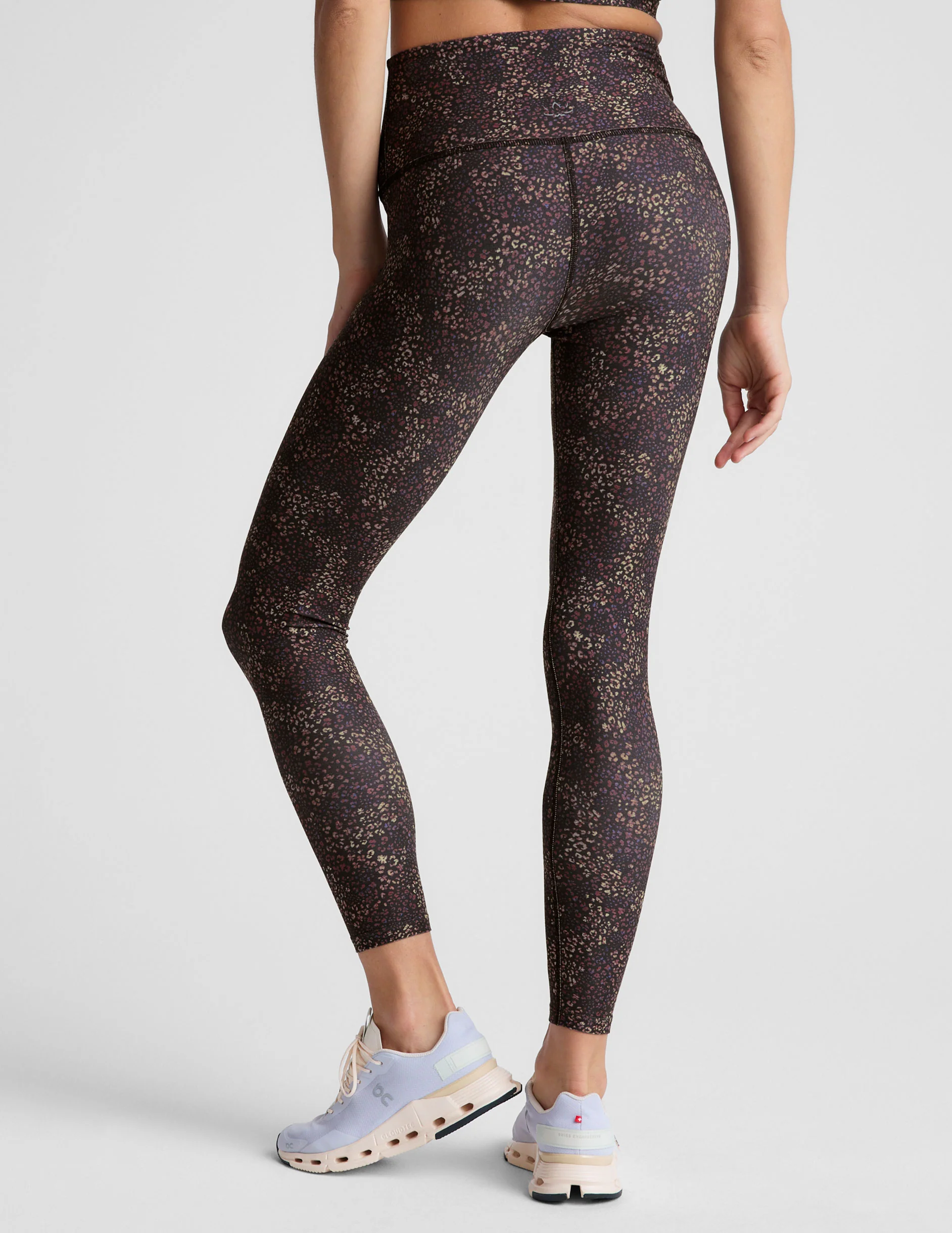 SoftMark High Waisted Midi Legging