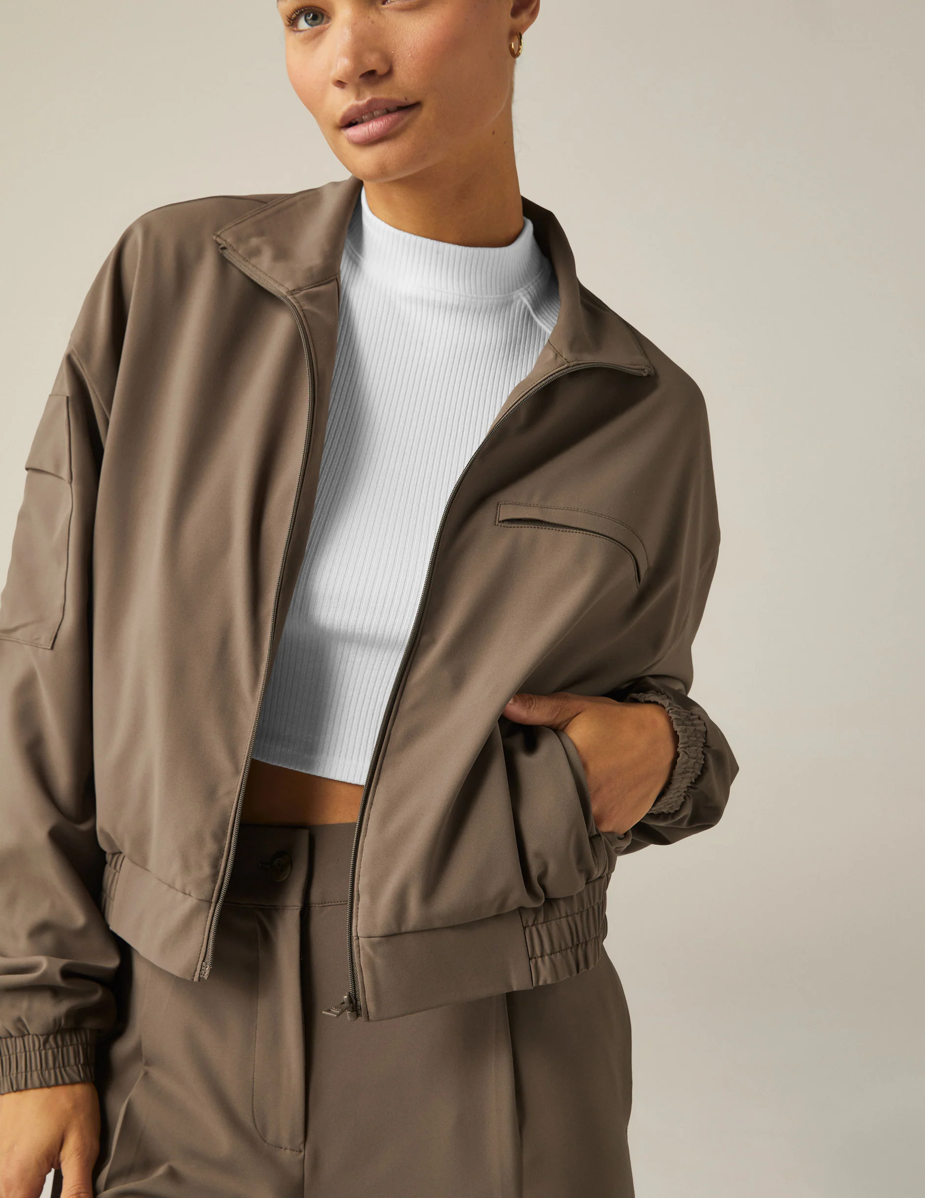 Status Pocket Sleeve Cropped Jacket