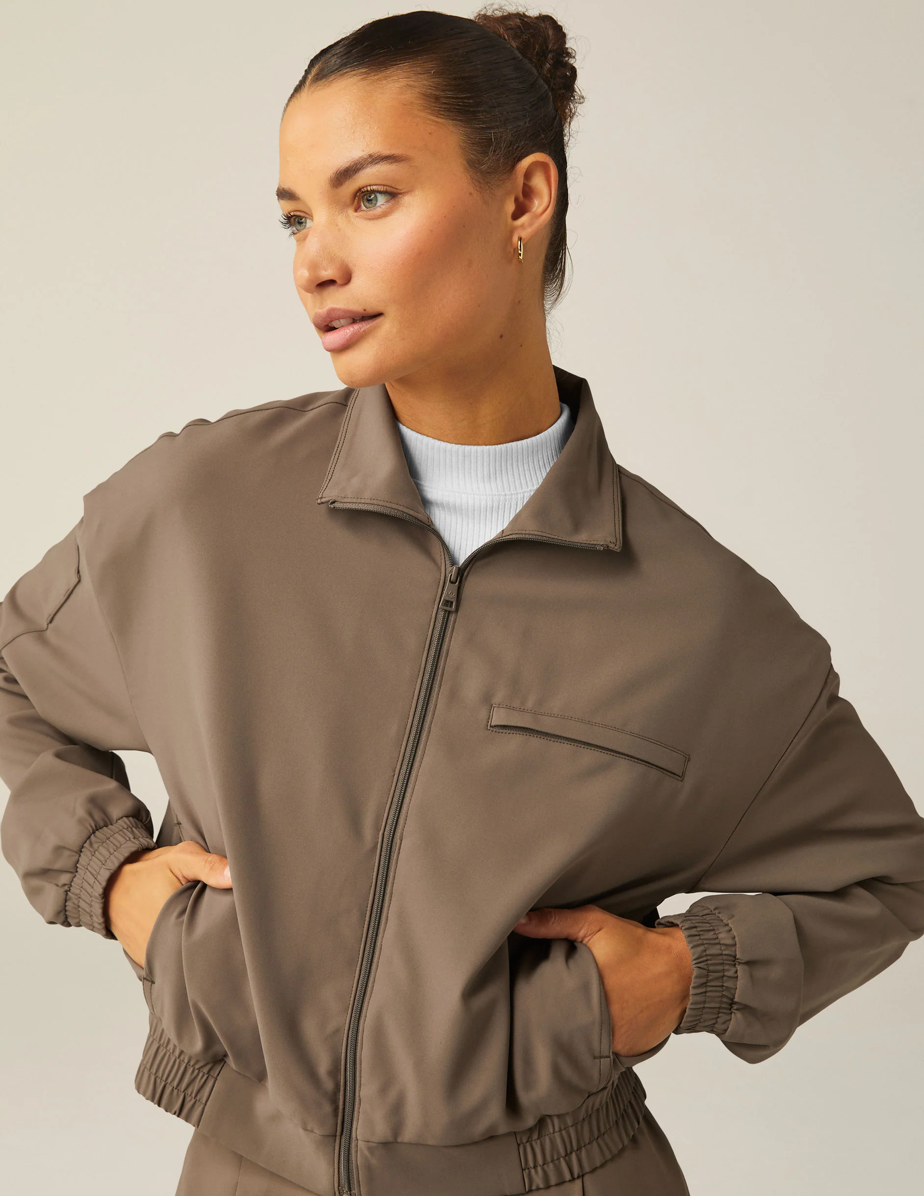 Status Pocket Sleeve Cropped Jacket