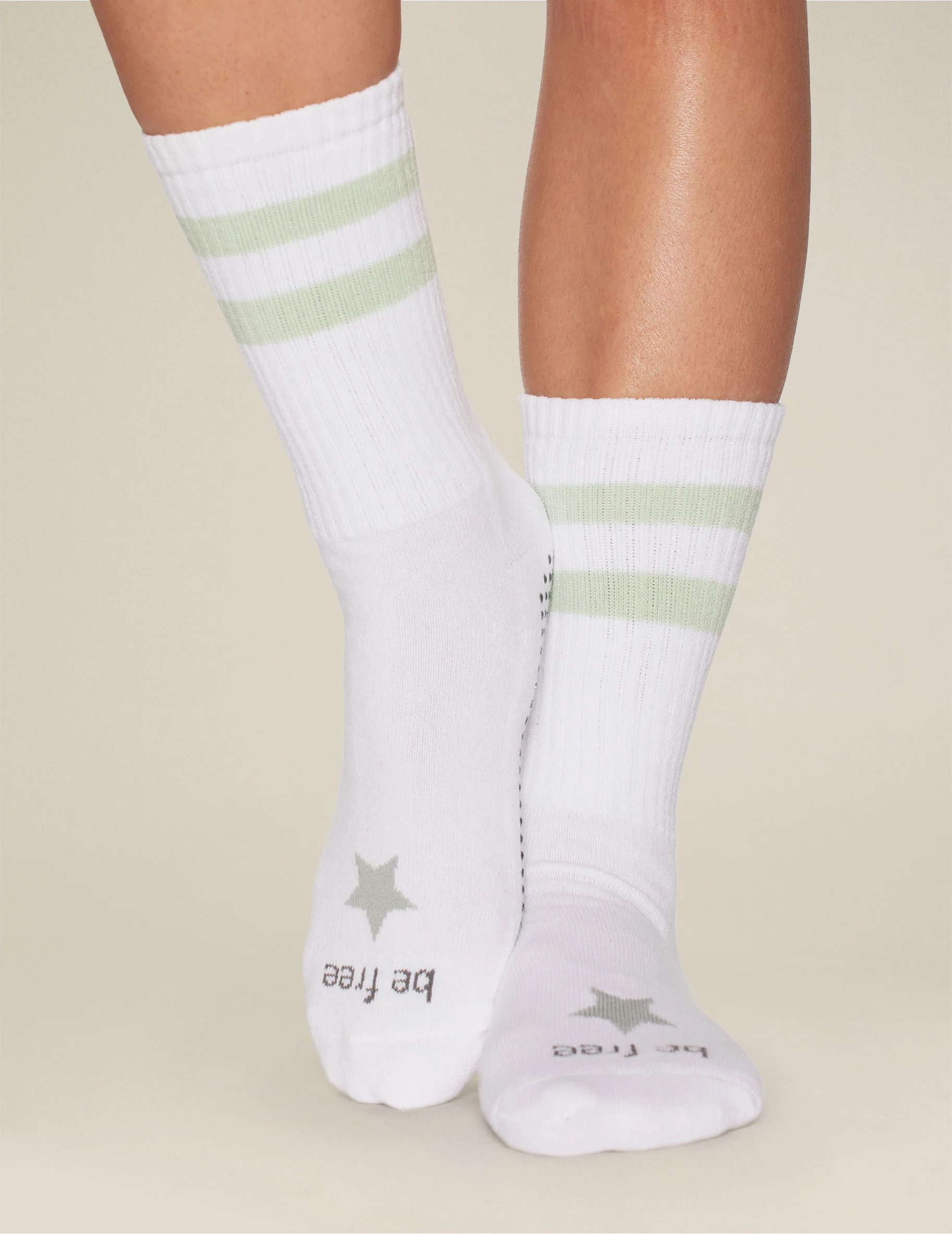 Sticky Be Free Crew Grip Socks