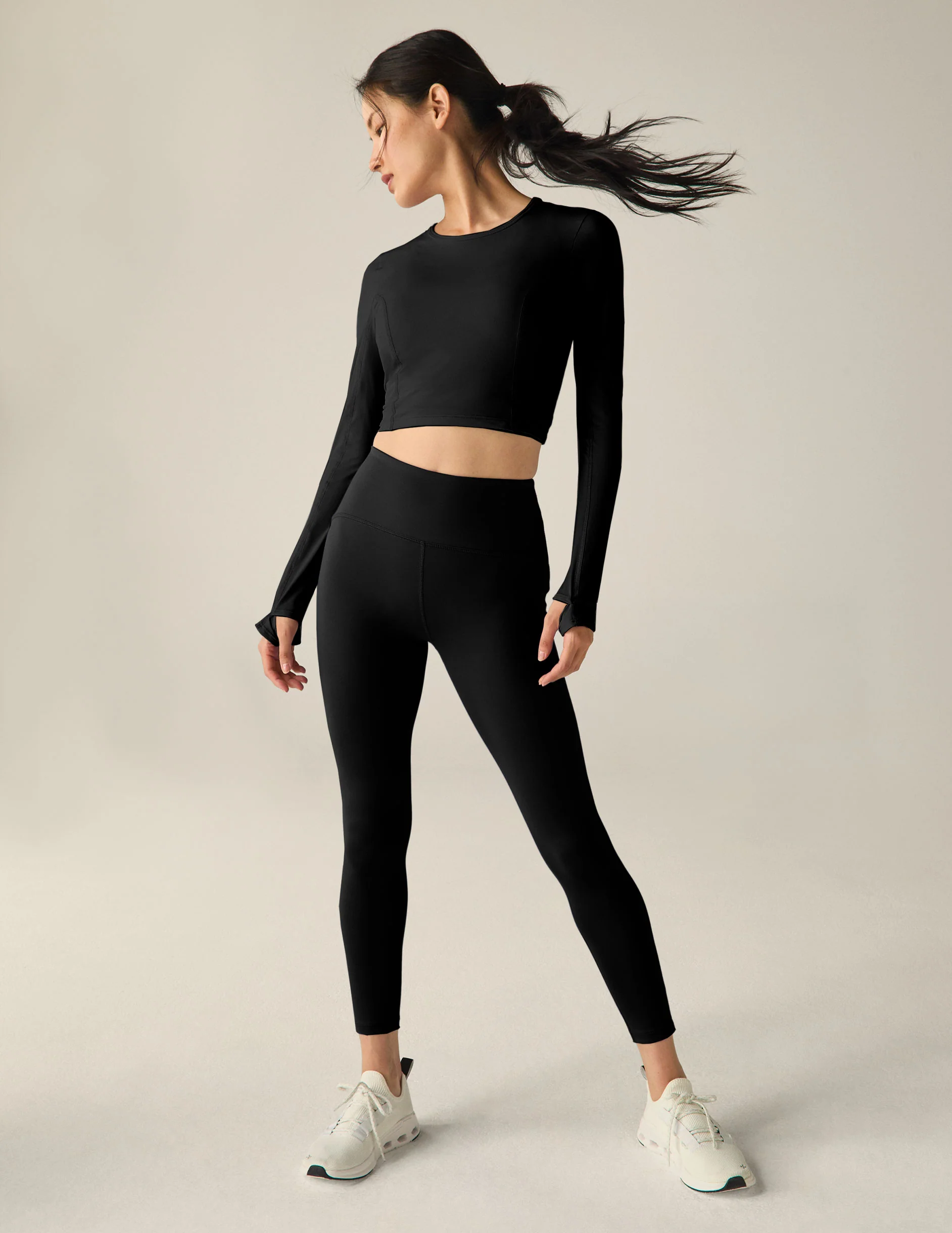 POWERBEYOND™ Lite Airshield Long Sleeve Cropped Top