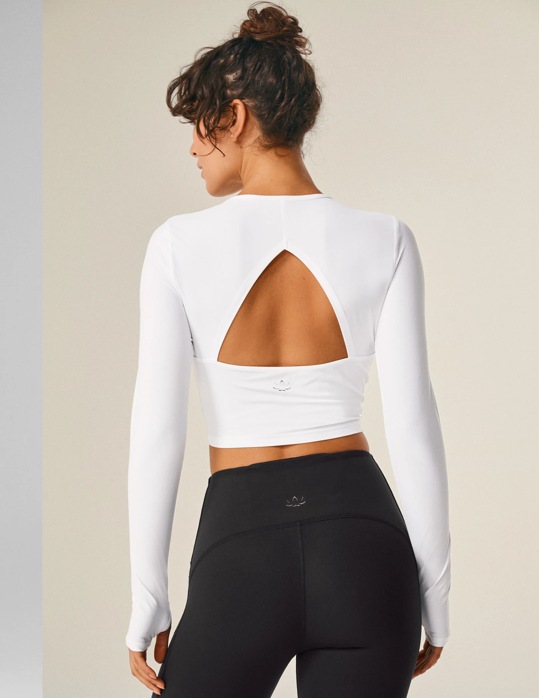POWERBEYOND™ Lite Cardio Cropped Pullover