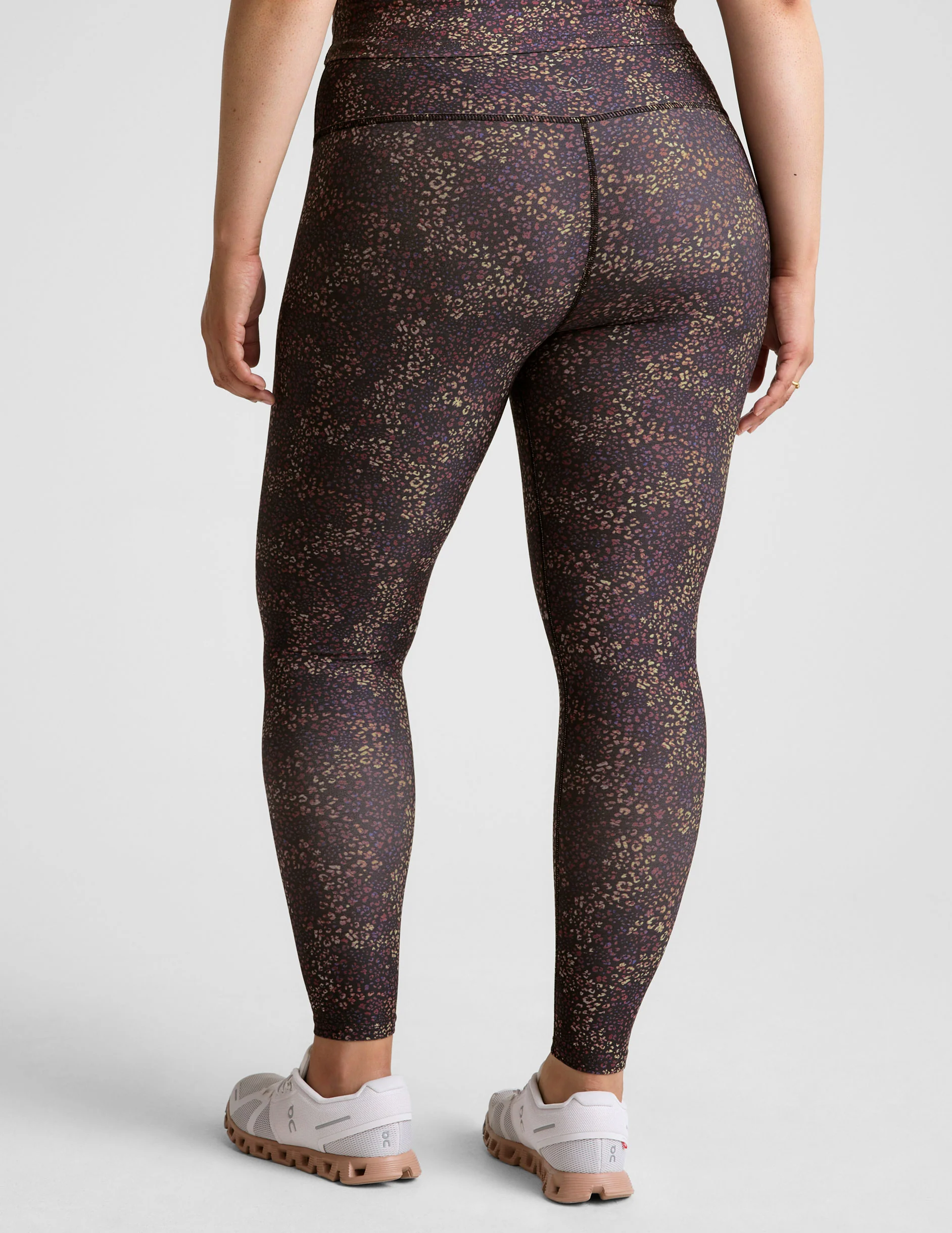 SoftMark High Waisted Midi Legging